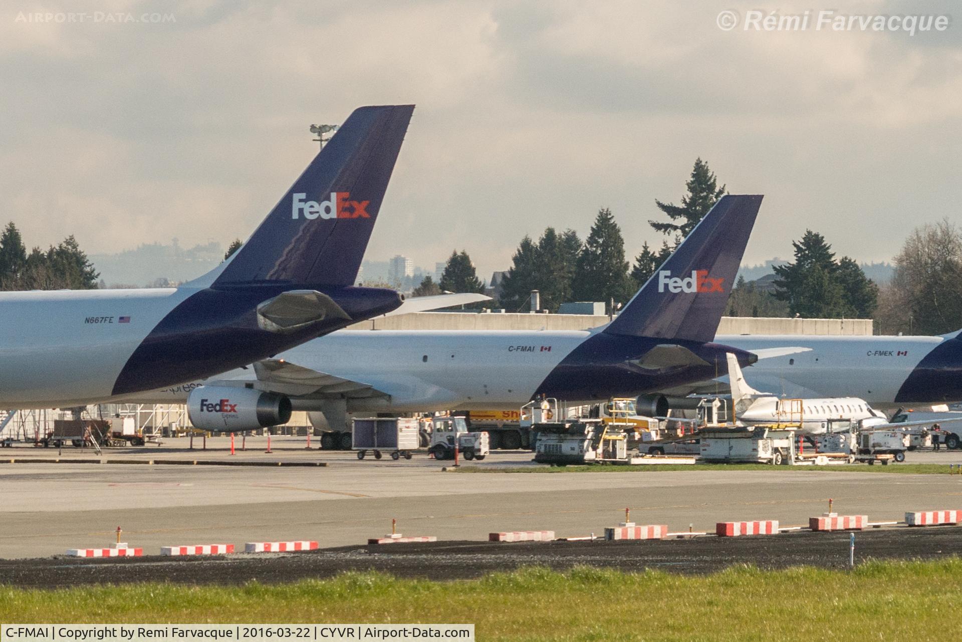 C-FMAI, 1993 Boeing 757-2B7 C/N 27199, Parked at FedEx hangar.