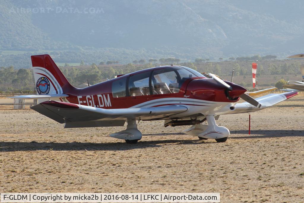 F-GLDM, Robin DR-400-180 Regent Regent C/N 2093, Parked