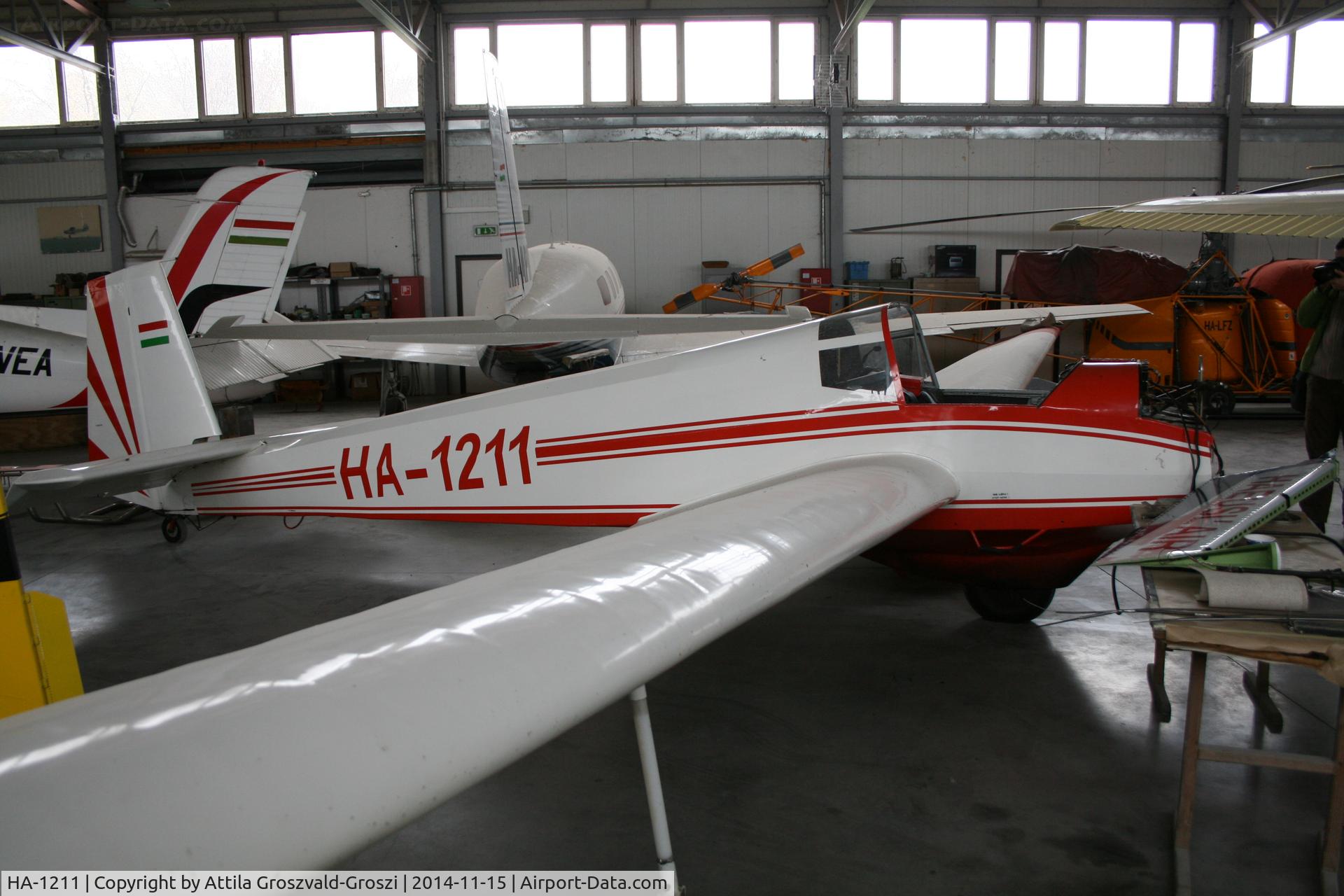 HA-1211, 1970 Scheibe SF-25B Falke C/N 4686, Kadarkút Airfield, Hungary