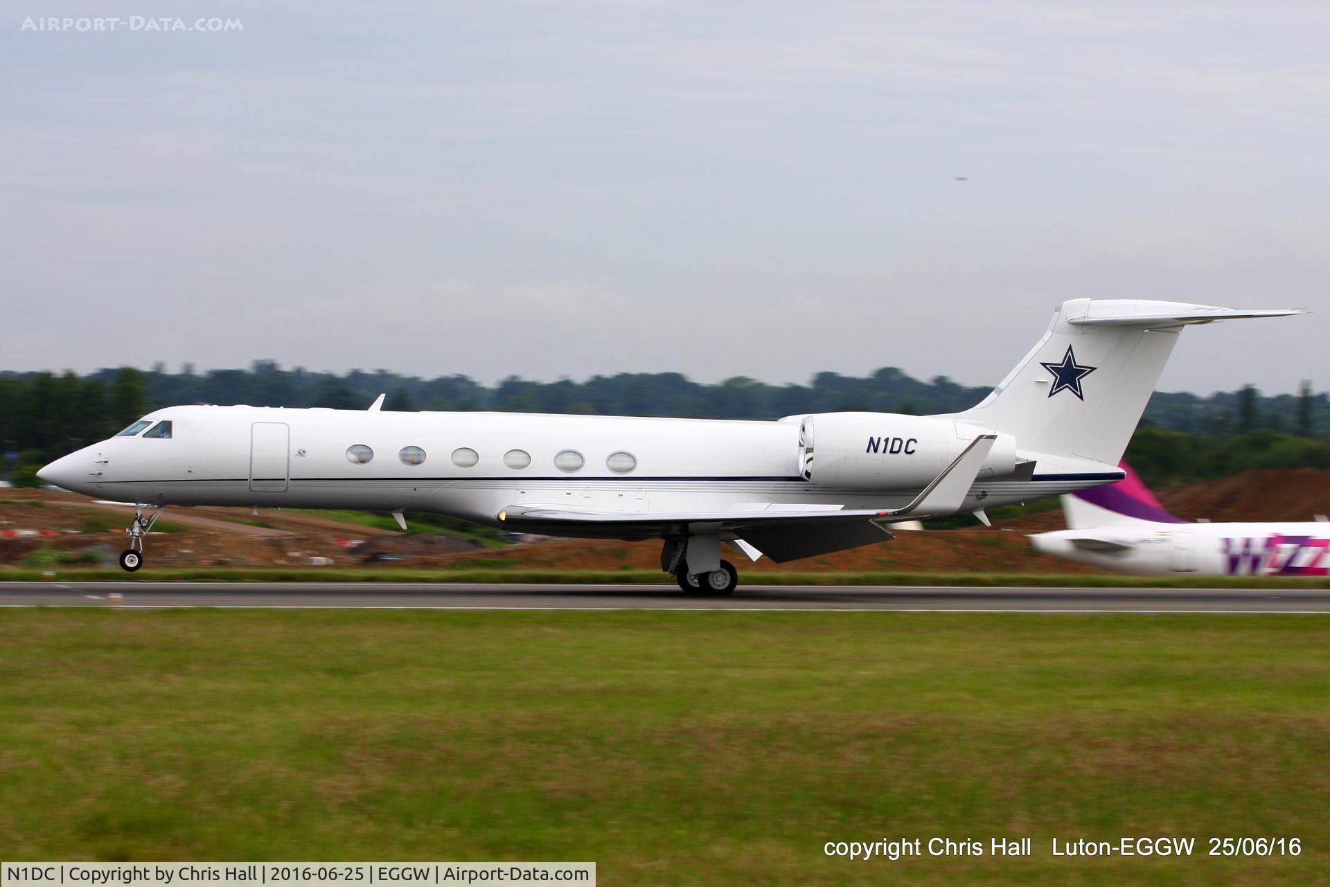 N1DC, 2001 Gulfstream Aerospace G-V C/N 651, Blue Star Management Services Corp