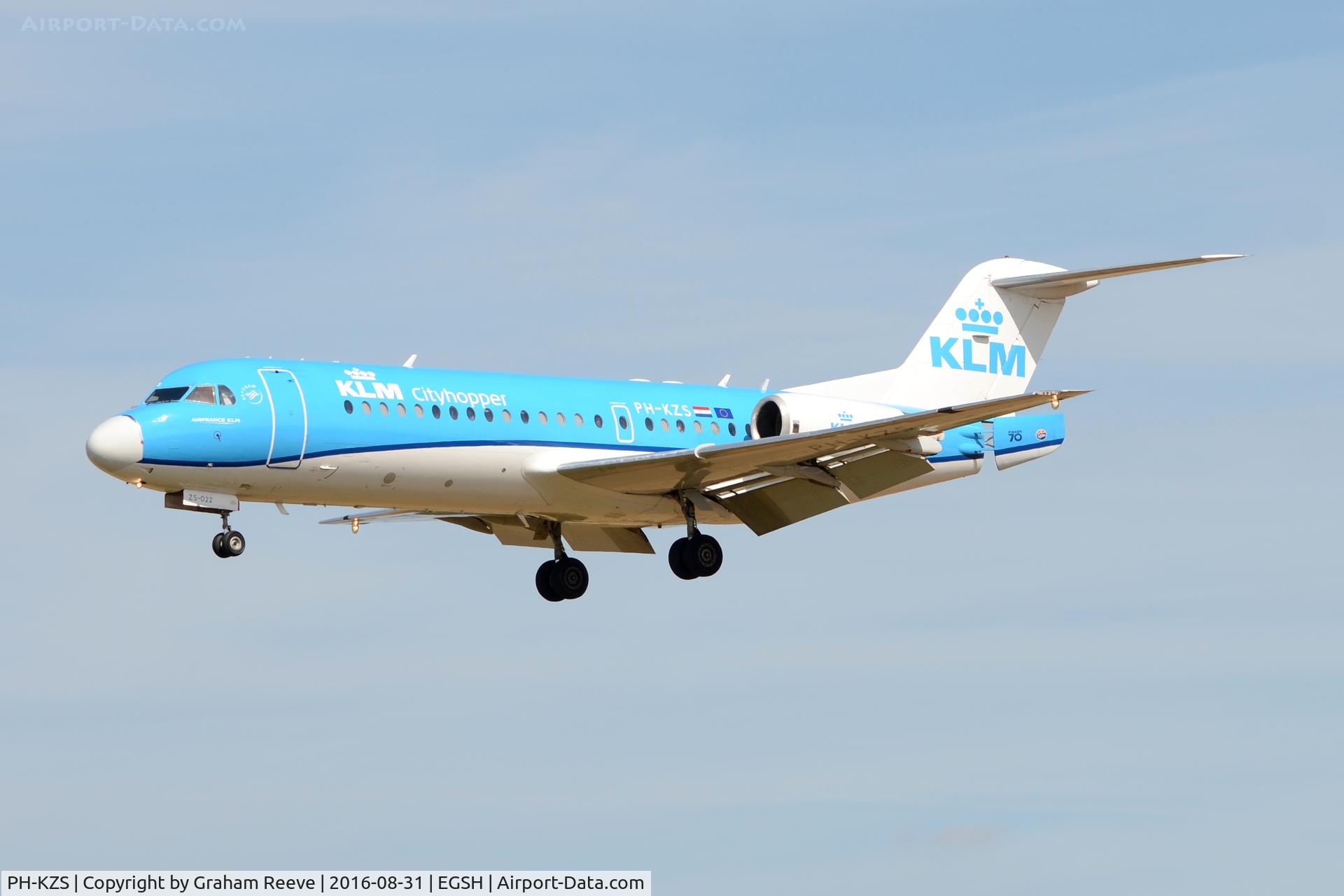 PH-KZS, 1995 Fokker F70 (F-28-0070) C/N 11540, Landing at Norwich with a white nose cone.