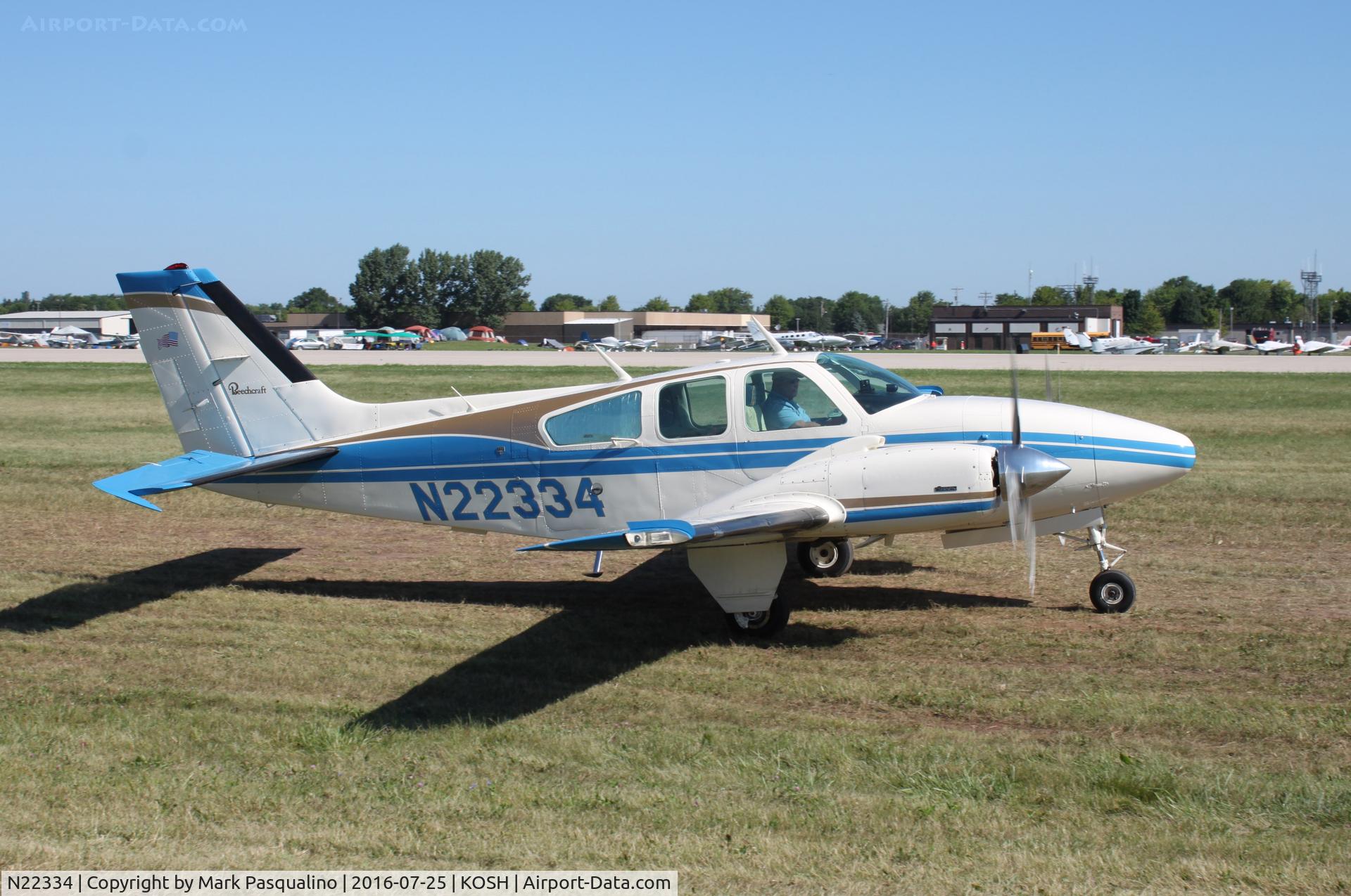 N22334, 1977 Beech E-55 Baron C/N TE-1111, Beech E55