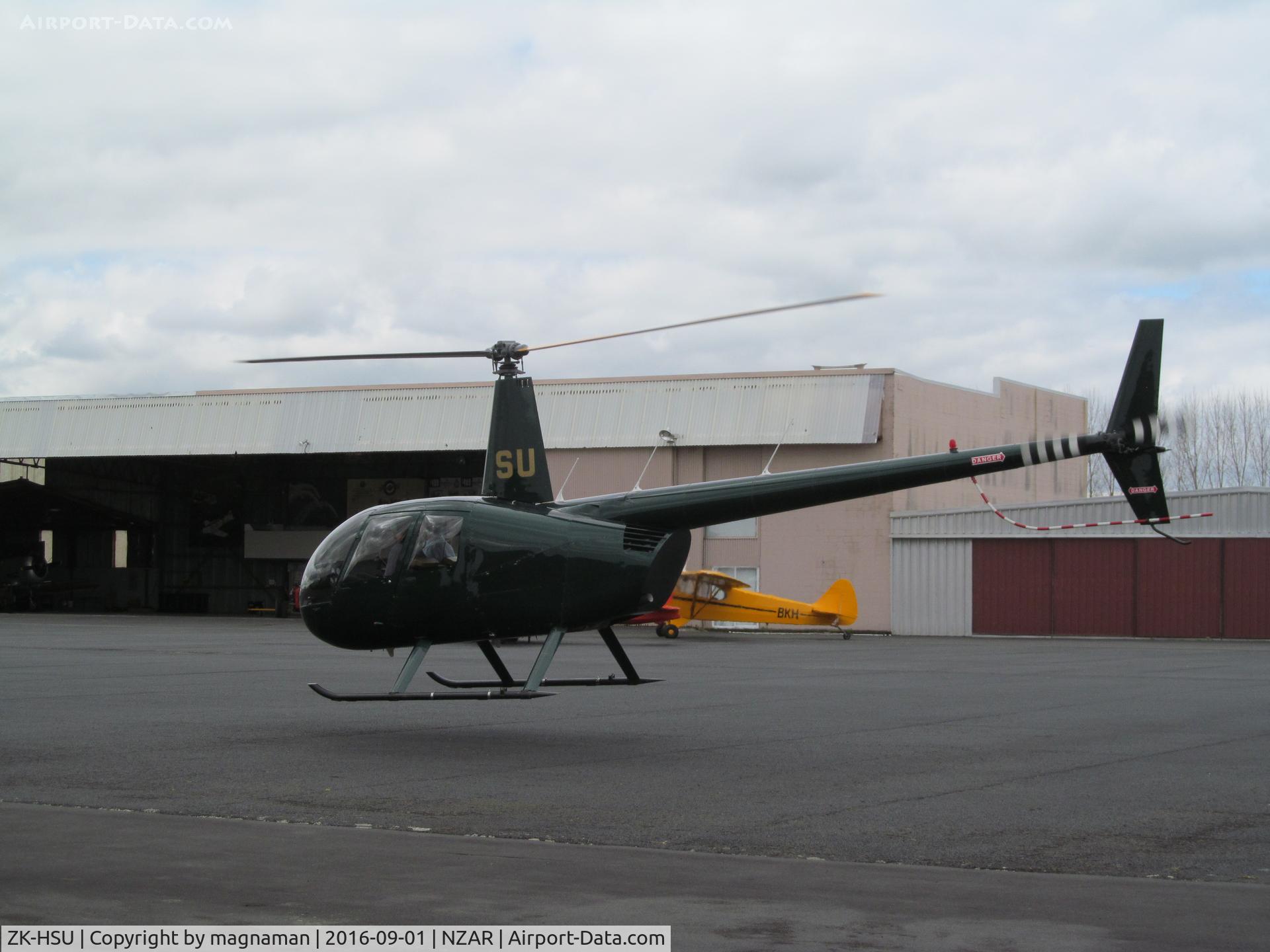 ZK-HSU, Robinson R44 II C/N 10992, lift off