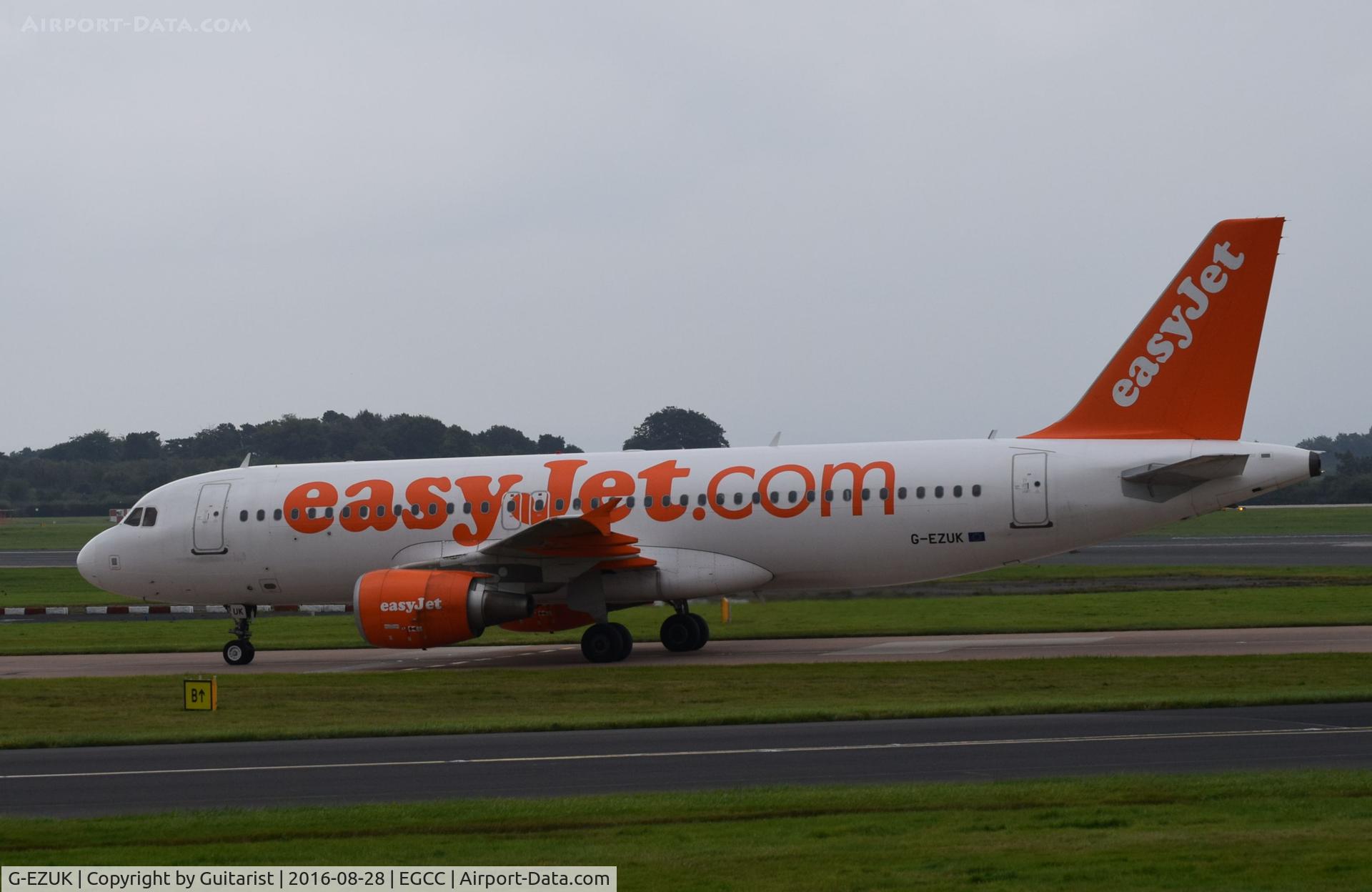 G-EZUK, 2011 Airbus A320-214 C/N 4749, At Manchester