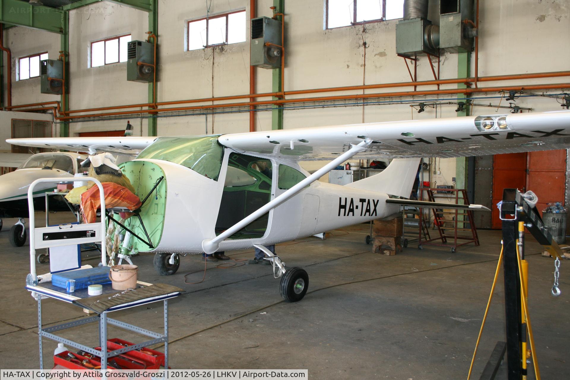 HA-TAX, 1967 Cessna 182K Skylane Skylane C/N 18258416, Kaposújlak Airport, Hungary
