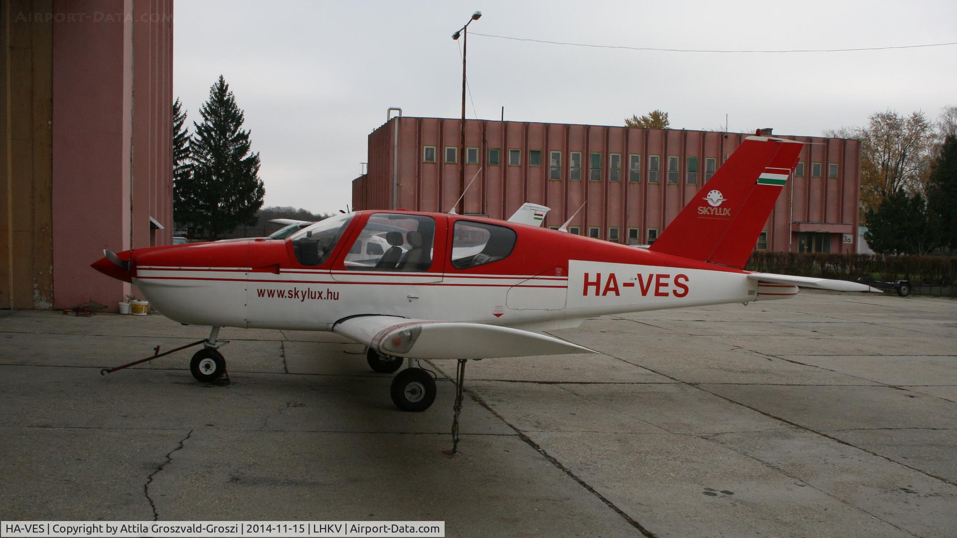 HA-VES, 1980 Socata TB-9 Tampico C/N 127, Kaposújlak Airport, Hungary