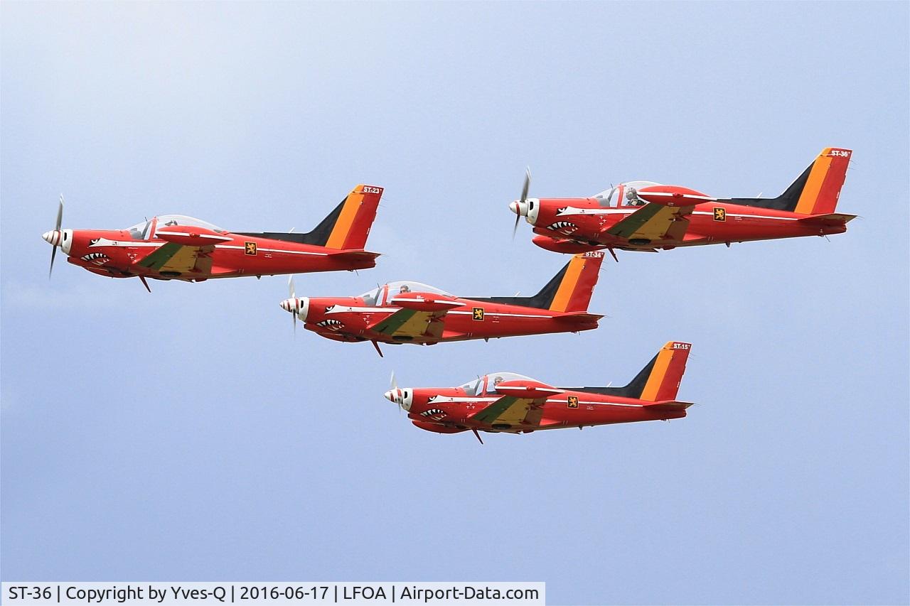 ST-36, SIAI-Marchetti SF-260M C/N 10-36, Belgian Red Devil Team SIAI-Marchetti SF-260M, On display, Avord Air Base 702 (LFOA) Open day 2016