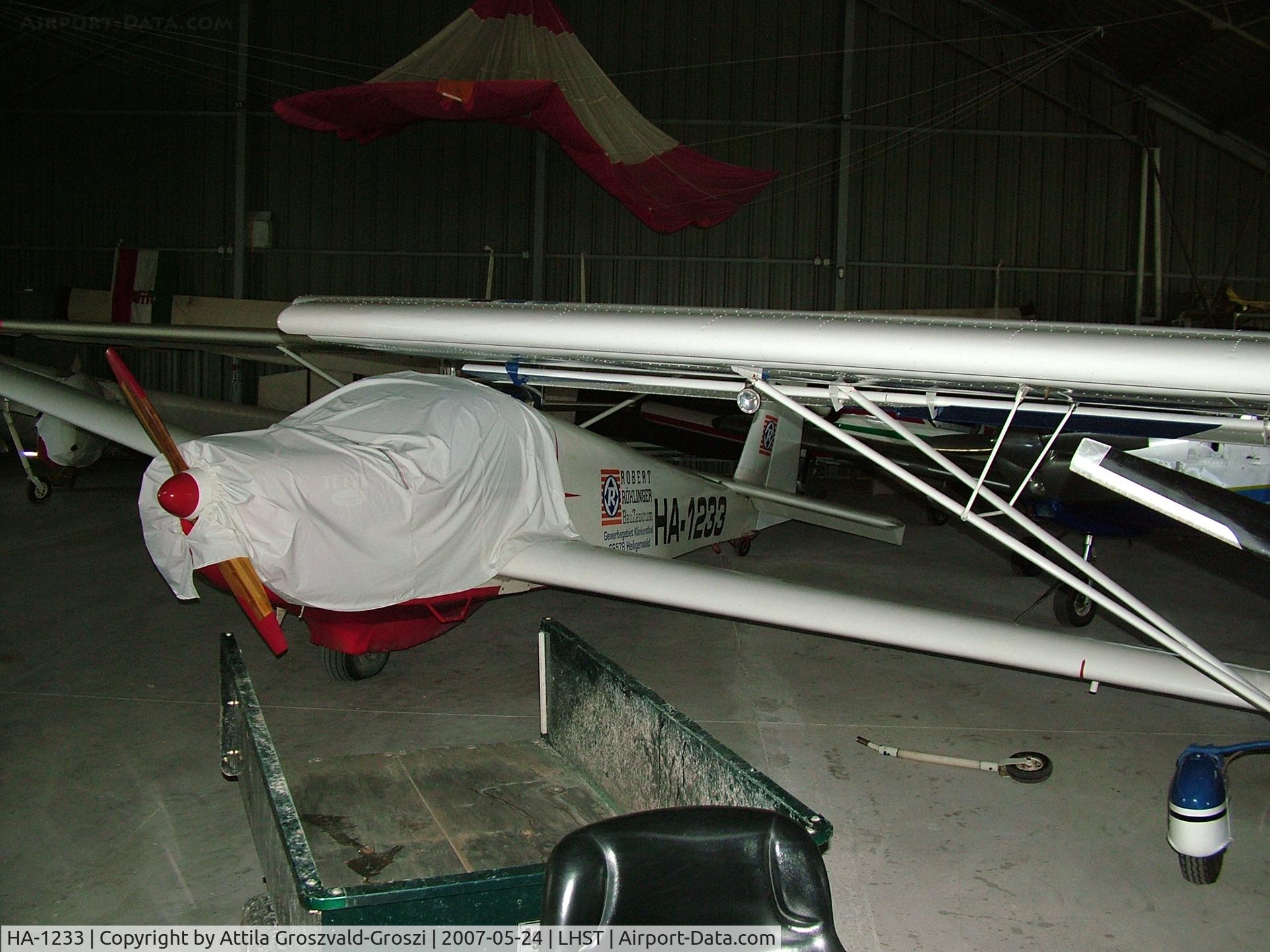 HA-1233, 1972 Scheibe SF-25C Falke C/N 4226, Szatymaz Airport, Hungary