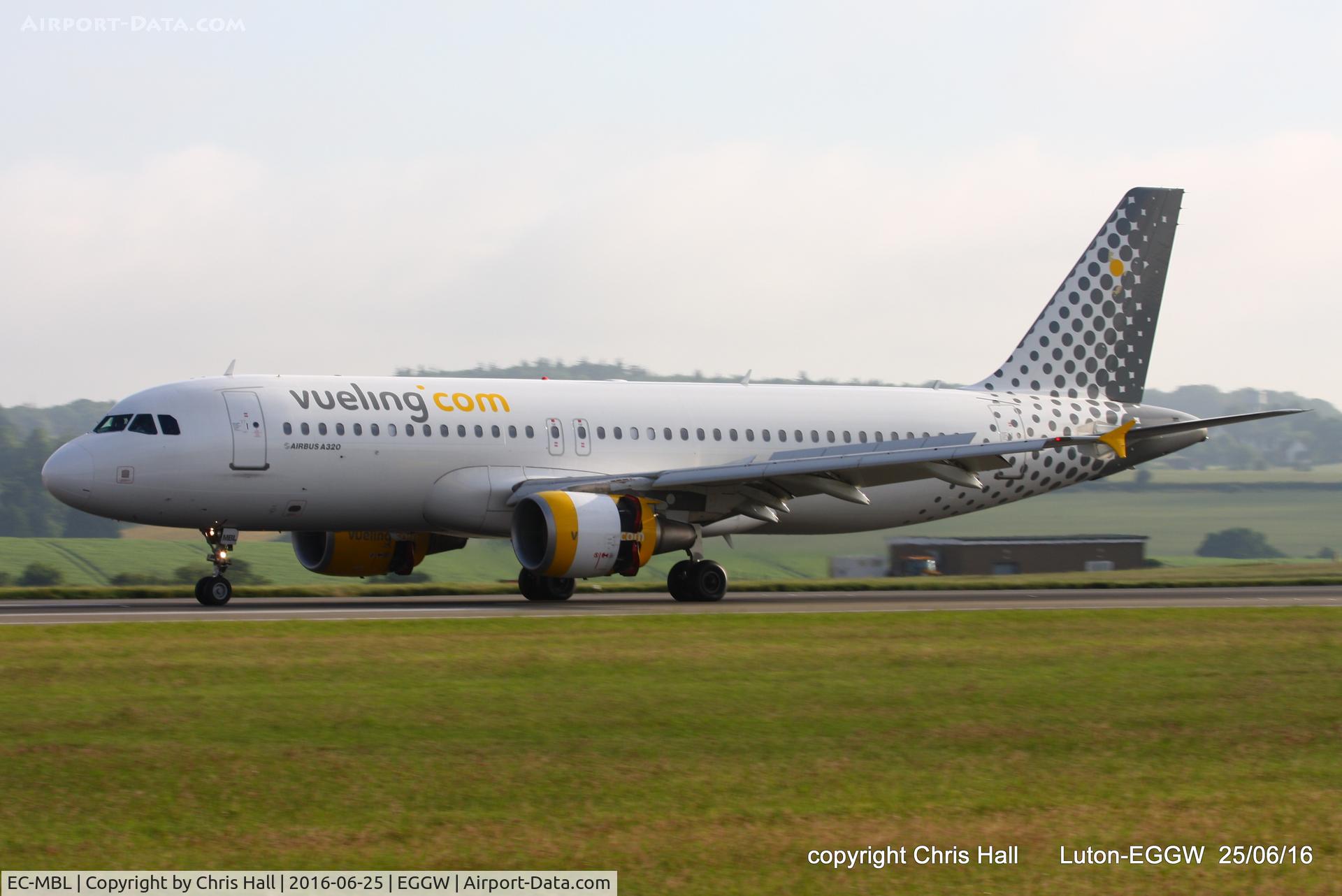 EC-MBL, 2009 Airbus A320-214 C/N 3833, Vueling