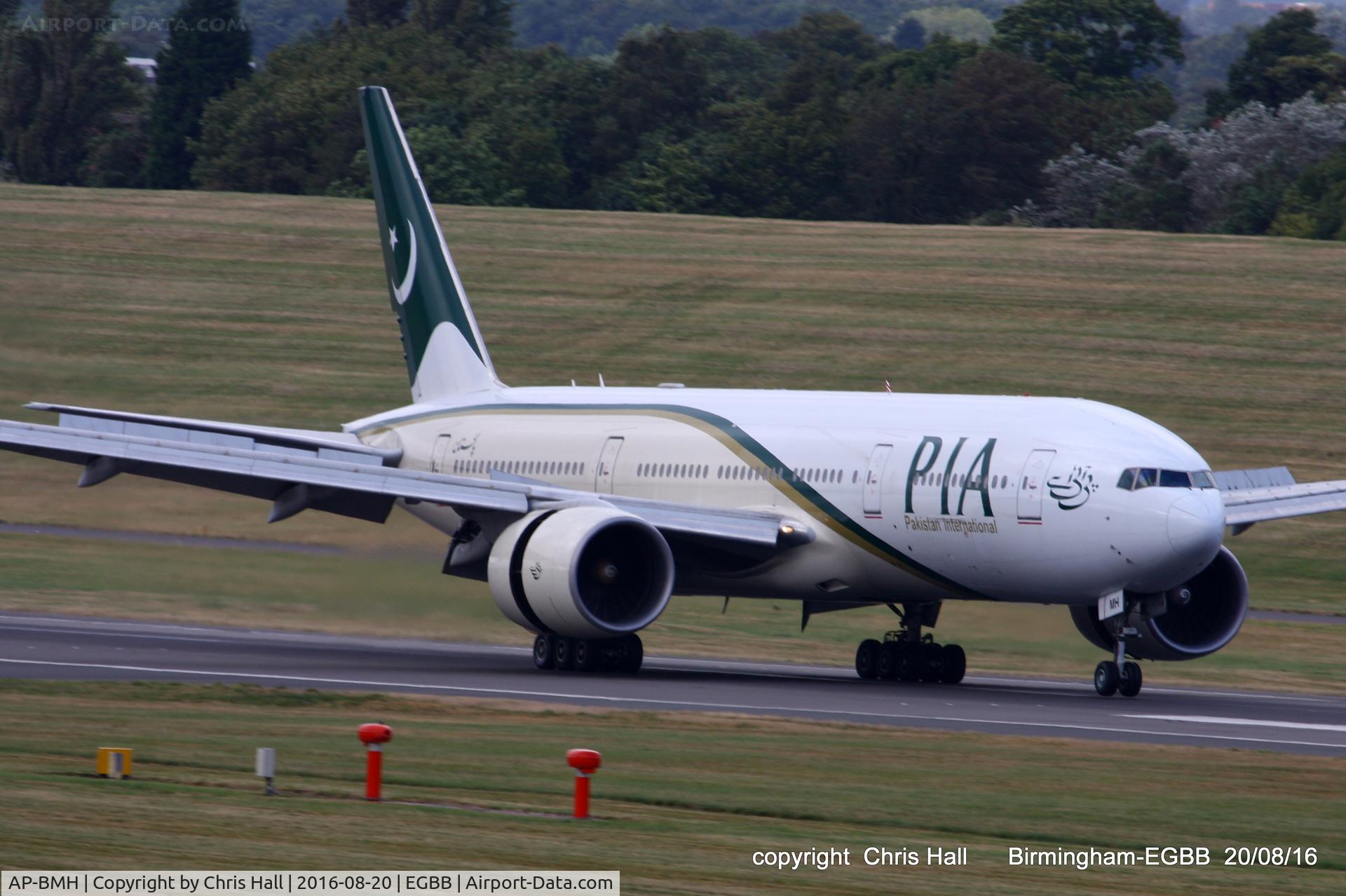 AP-BMH, 2005 Boeing 777-2Q8/ER C/N 32717, PIA Pakistan International Airlines