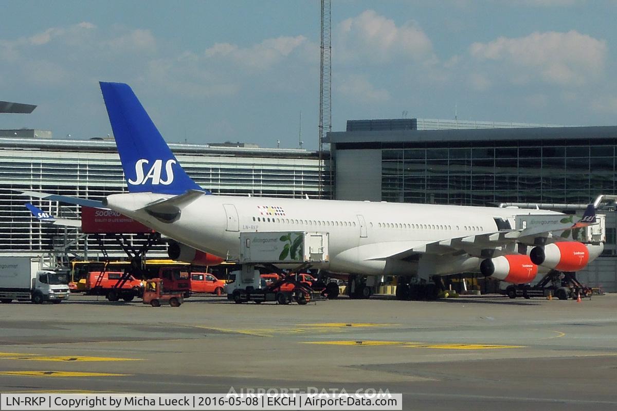 LN-RKP, 1997 Airbus A340-313X C/N 167, At Kastrup