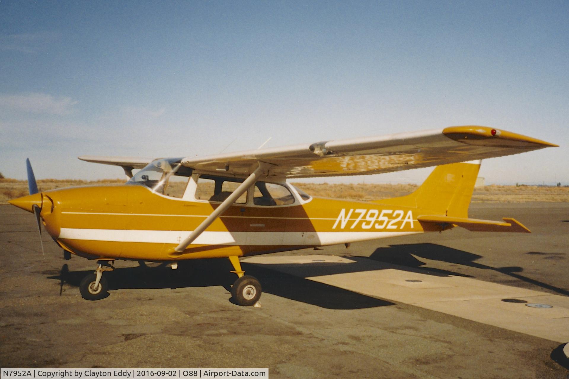 N7952A, 1969 Cessna 172K Skyhawk C/N 17258146, N7952A at the old Rio Vista Airport in California. 1980's?