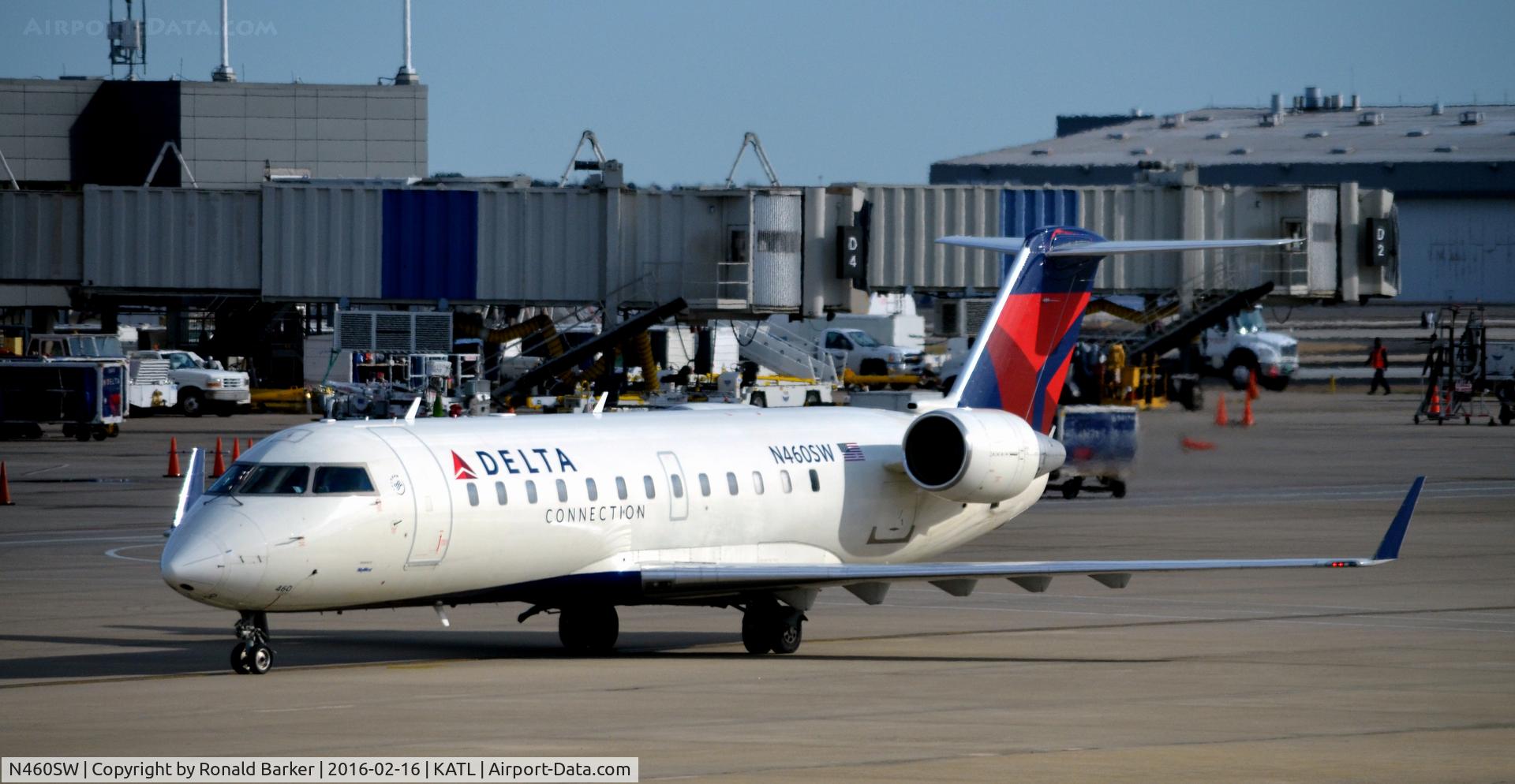 N460SW, 2003 Bombardier CRJ-200LR (CL-600-2B19) C/N 7803, Taxi Atlanta