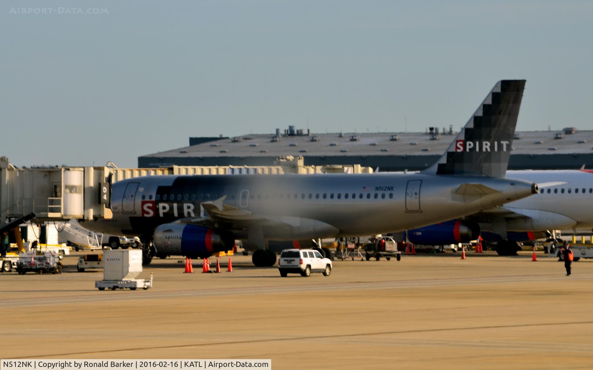 N512NK, 2006 Airbus A319-132 C/N 2673, Gate D4 Atlanta