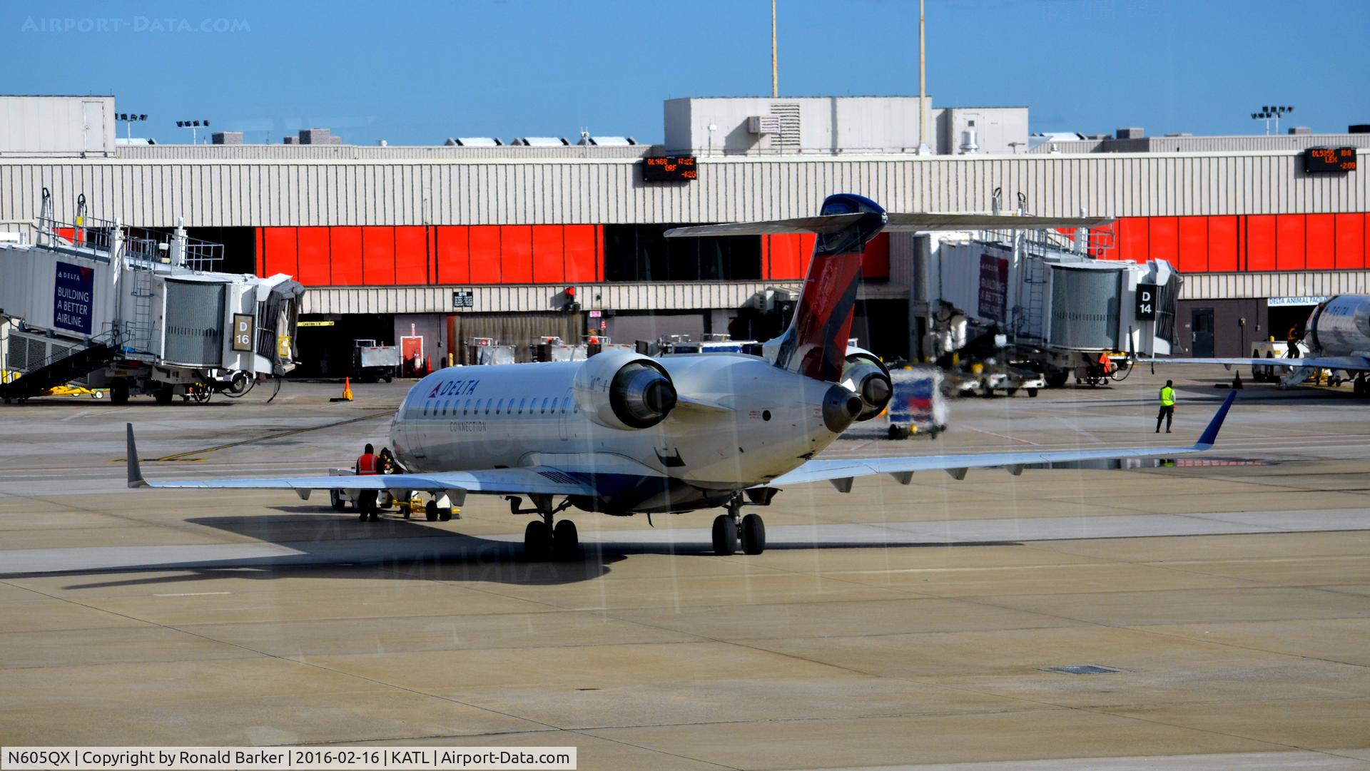 N605QX, 2002 Bombardier CRJ-701 (CL-600-2C10) Regional Jet C/N 10022, Pushback Atlanta