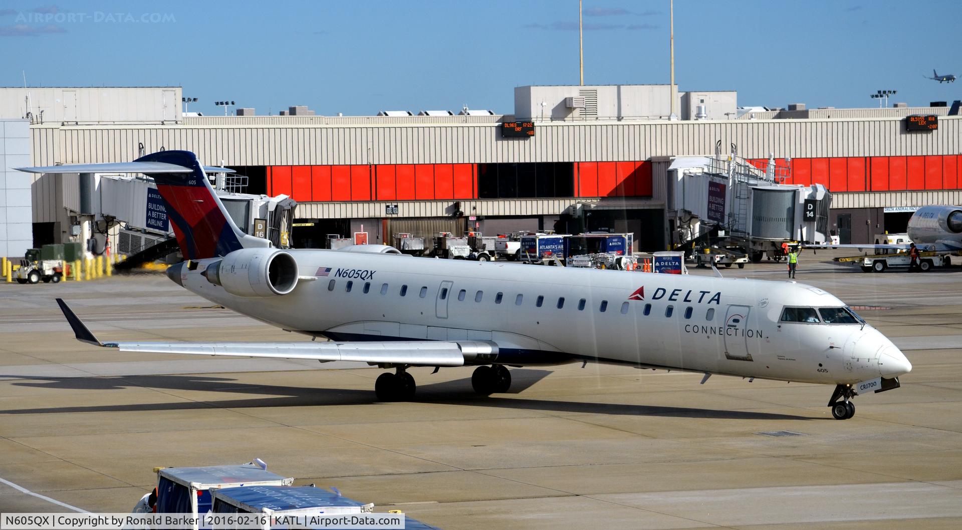 N605QX, 2002 Bombardier CRJ-701 (CL-600-2C10) Regional Jet C/N 10022, Taxi Atlanta