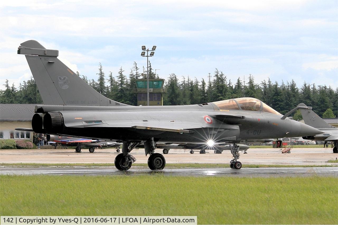 142, 2013 Dassault Rafale C C/N 142, Dassault Rafale C, Taxiing to flight line, Avord Air Base 702 (LFOA) Open day 2016