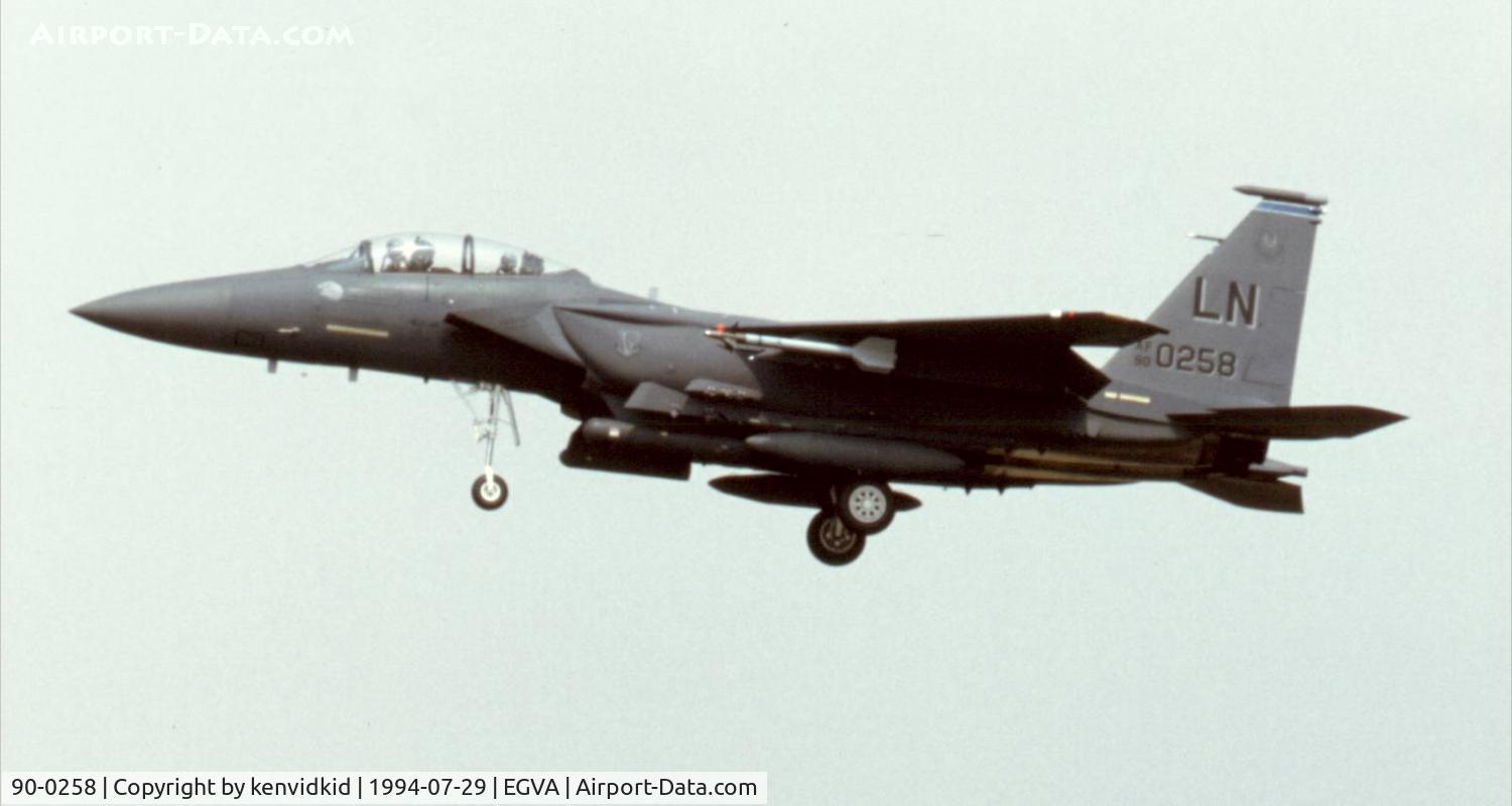 90-0258, 1990 McDonnell Douglas F-15E Strike Eagle C/N 1198/E160, US Air Force arriving at RIAT.