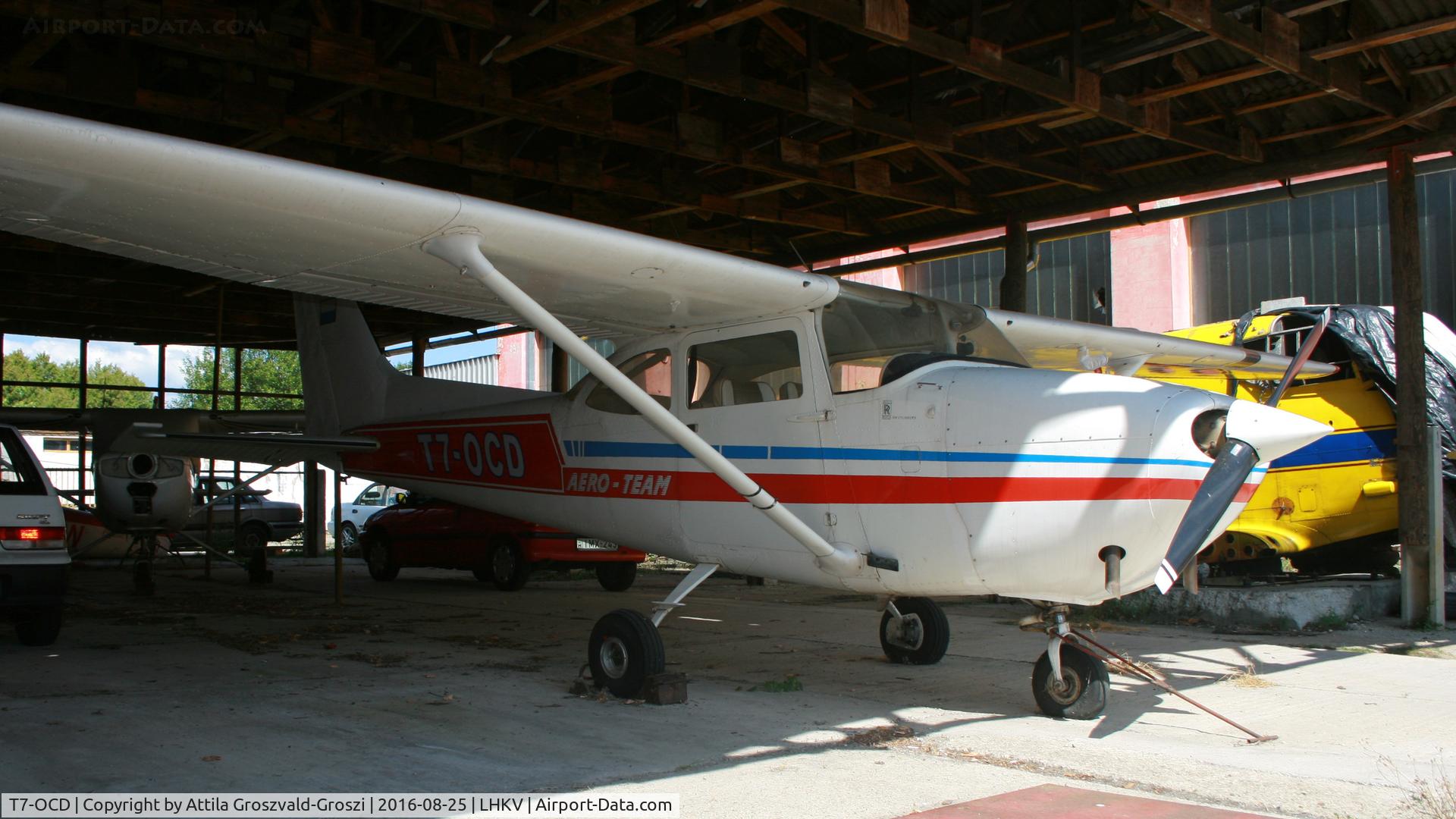 T7-OCD, Reims F172F C/N F172-0111, Kaposújlak Airport, Hungary