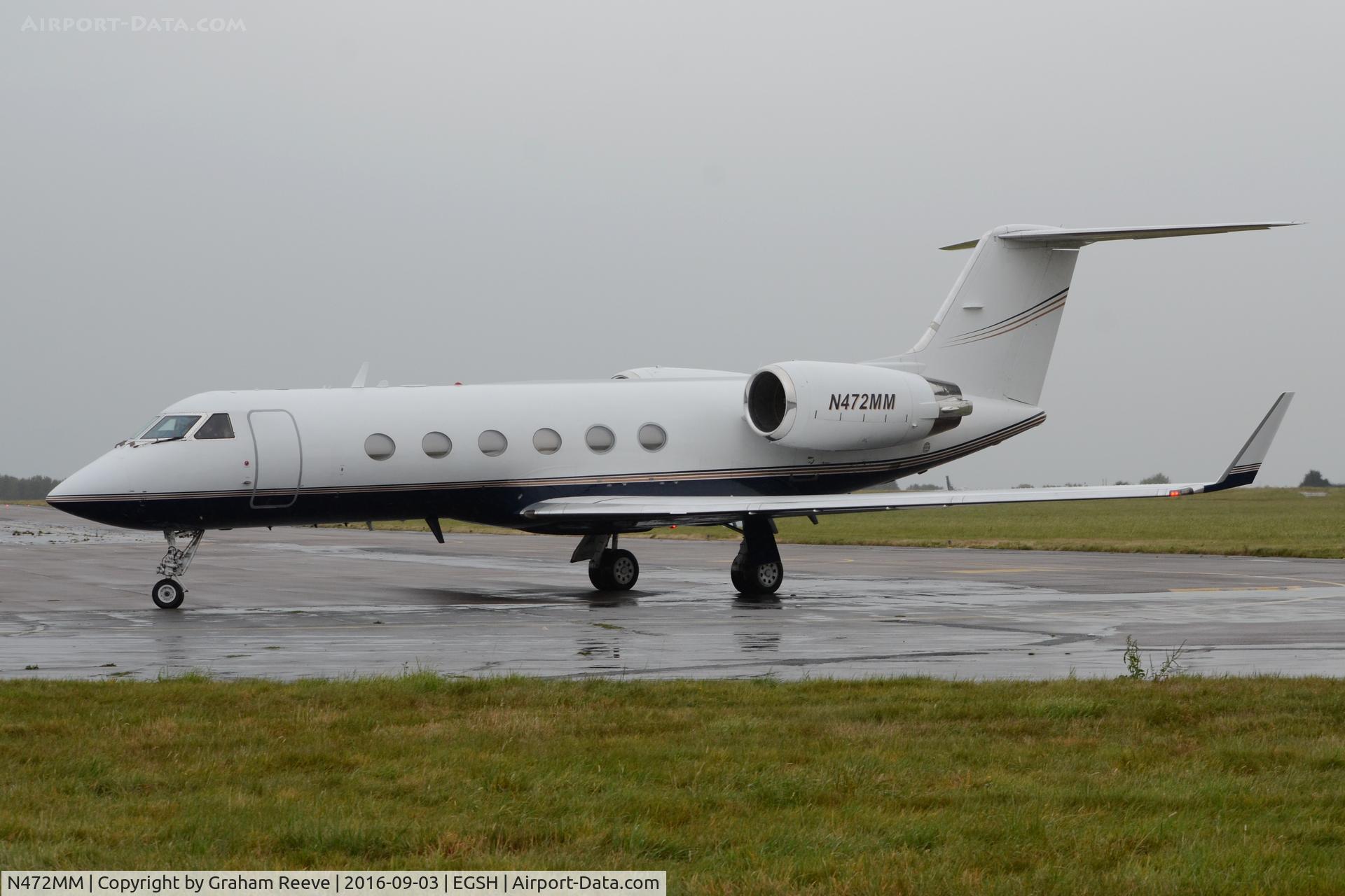 N472MM, Gulfstream Aerospace G-IV C/N 1072, Just landed at Norwich.