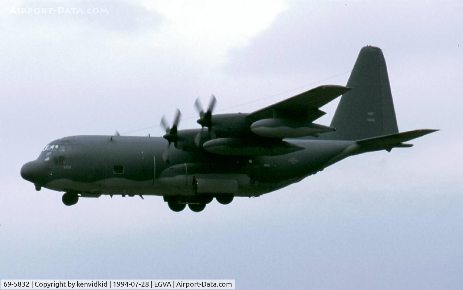 69-5832, 1970 Lockheed MC-130P Combat Shadow C/N 382-4381, US Air Force arriving at RIAT.