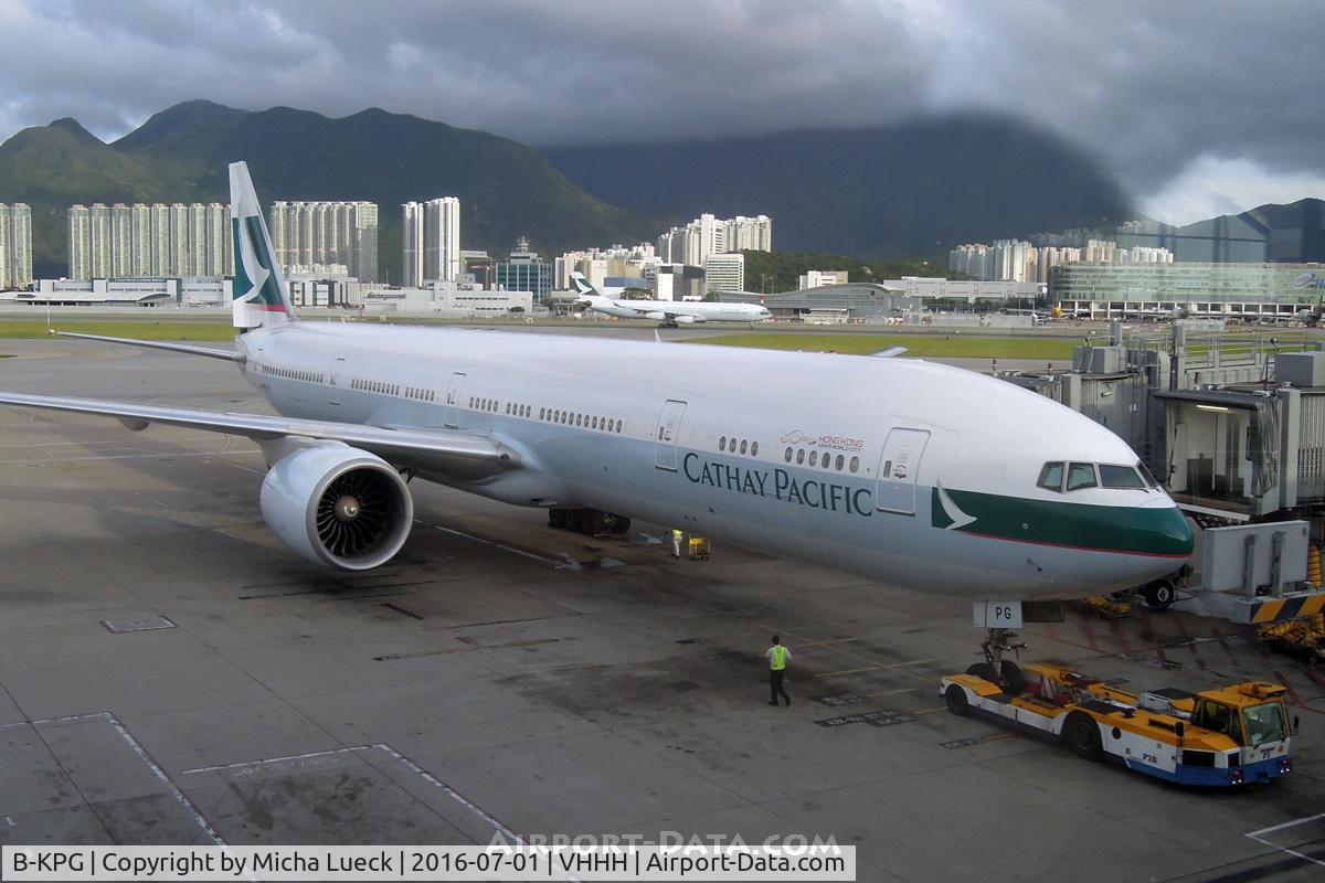 B-KPG, 2008 Boeing 777-367/ER C/N 35300, At Hong Kong