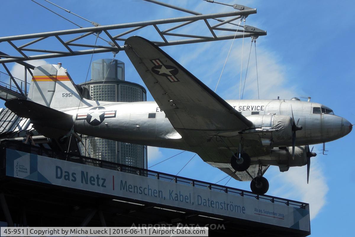 45-951, 1945 Douglas C-47B-45-DK C/N 16954/34214, At Deutsches Technikmuseum, Berlin