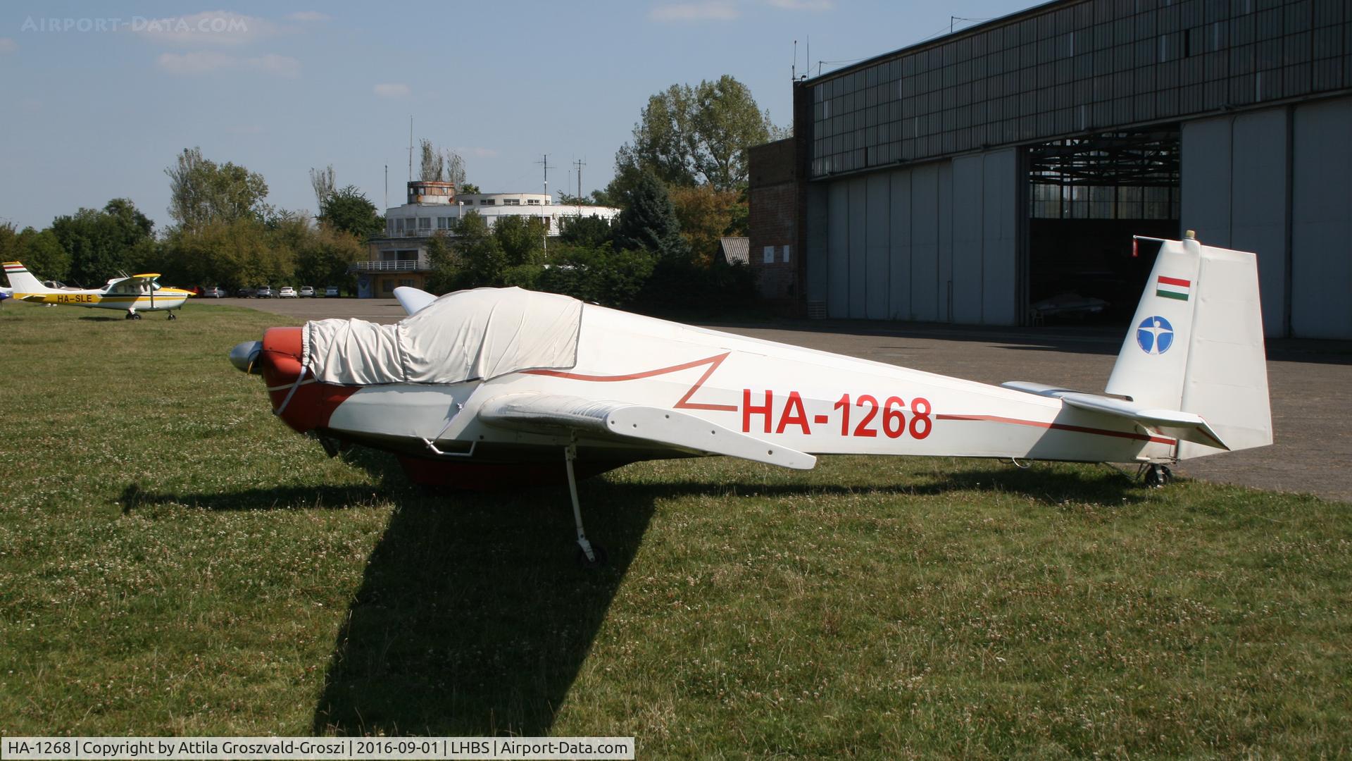 HA-1268, Scheibe SF-25C Falke 2000 C/N 46206C, Budaörs Airport, Hungary