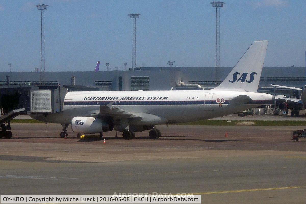 OY-KBO, 2006 Airbus A319-131 C/N 2850, At Kastrup
