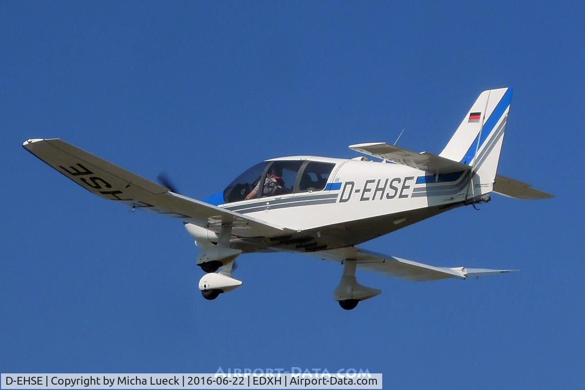 D-EHSE, Robin DR-400-140D Dauphin Major C/N 2579, At Helgoland Düne