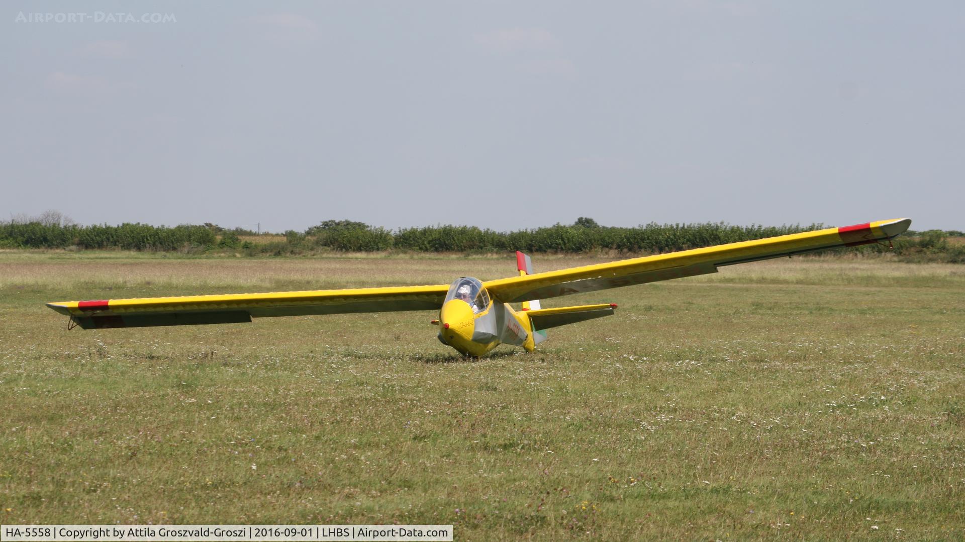 HA-5558, 1989 Rubik R-26SU Góbé 82 C/N AA800070, Budaörs Airport, Hungary