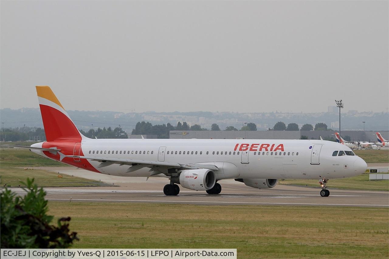 EC-JEJ, 2005 Airbus A321-211 C/N 2381, Airbus A321-211, Ready to take off rwy 08, Paris-Orly airport (LFPO-ORY)