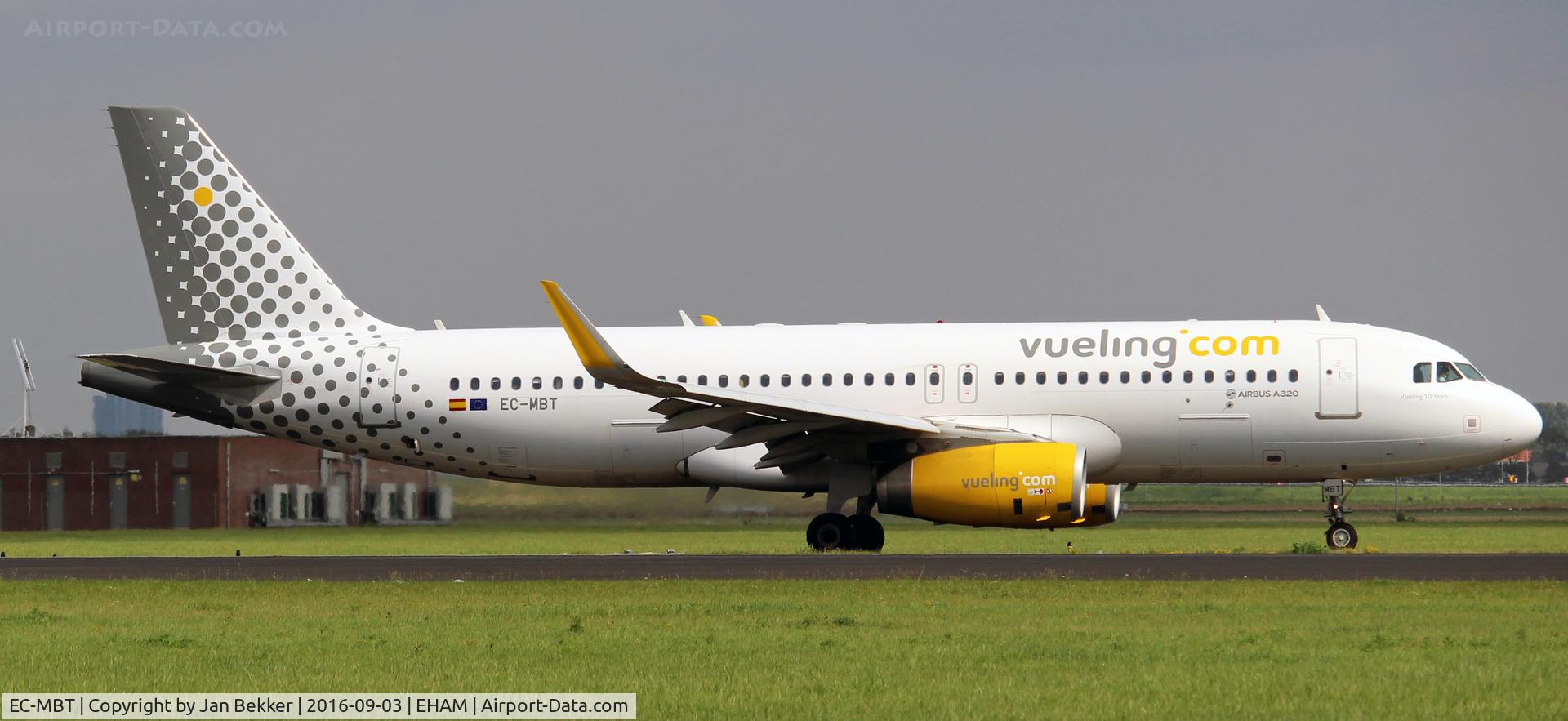 EC-MBT, 2014 Airbus A320-232 C/N 6128, Schiphol, Amsterdam