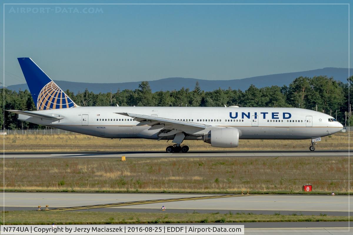 N774UA, 1996 Boeing 777-222 C/N 26936, Boeing 777-222,