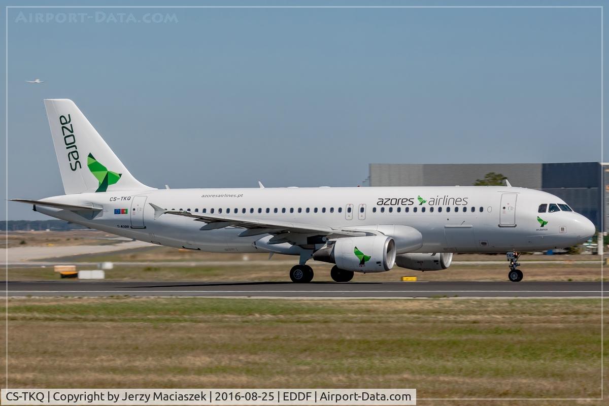 CS-TKQ, 2004 Airbus A320-214 C/N 2325, Airbus A320-214