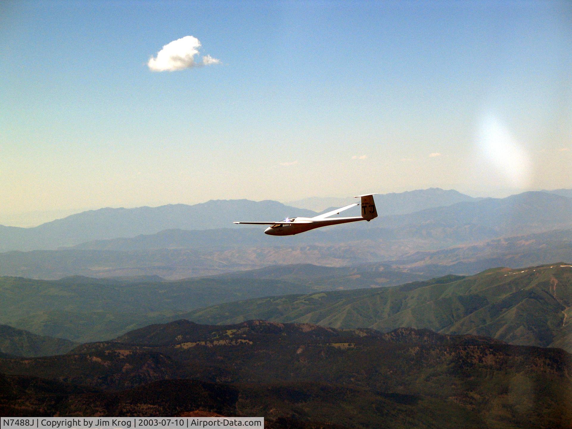 N7488J, 1977 Glasflugel MOSQUITO C/N 43, Shot at 14K feet over Unita Mountains, 50 Miles East of Heber, UT