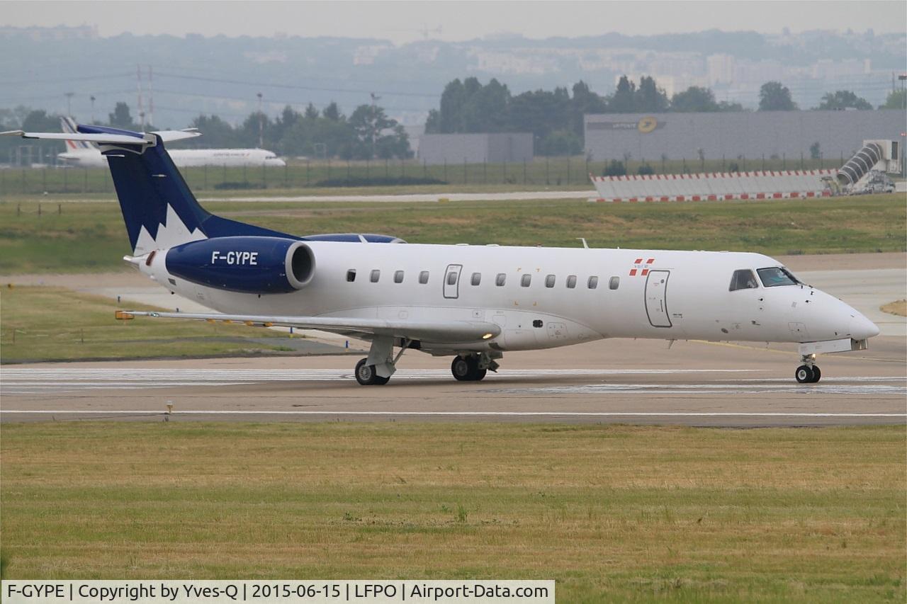 F-GYPE, 2001 Embraer ERJ-135LR (EMB-135LR) C/N 145492, Embraer EMB-135LR (ERJ-135LR), , Ready to take off rwy 08, Paris-Orly airport (LFPO-ORY)