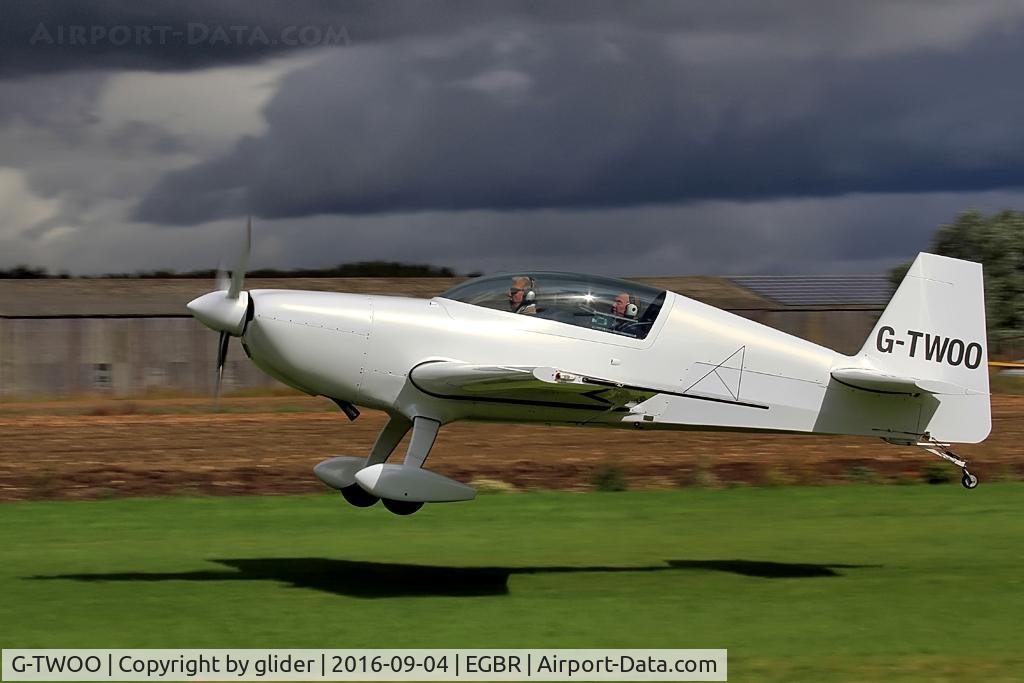 G-TWOO, 1996 Extra EA-300/200 C/N 05, Regular visitor