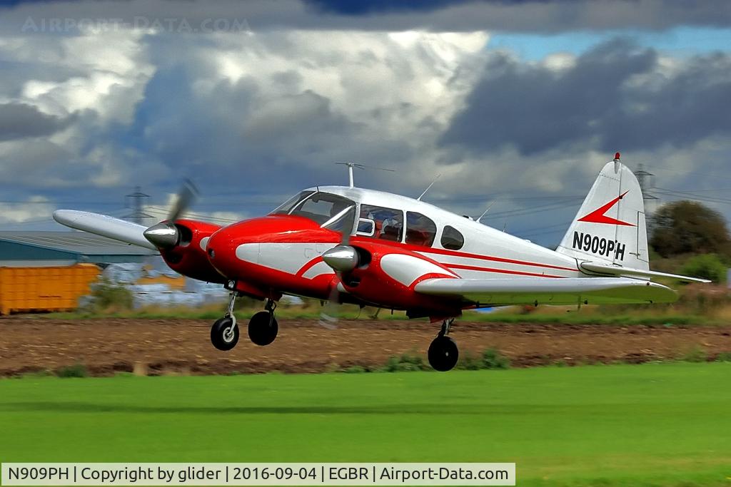 N909PH, Piper PA-23-160 Apache C/N 23-1800, Turning into my favourite plane here!!