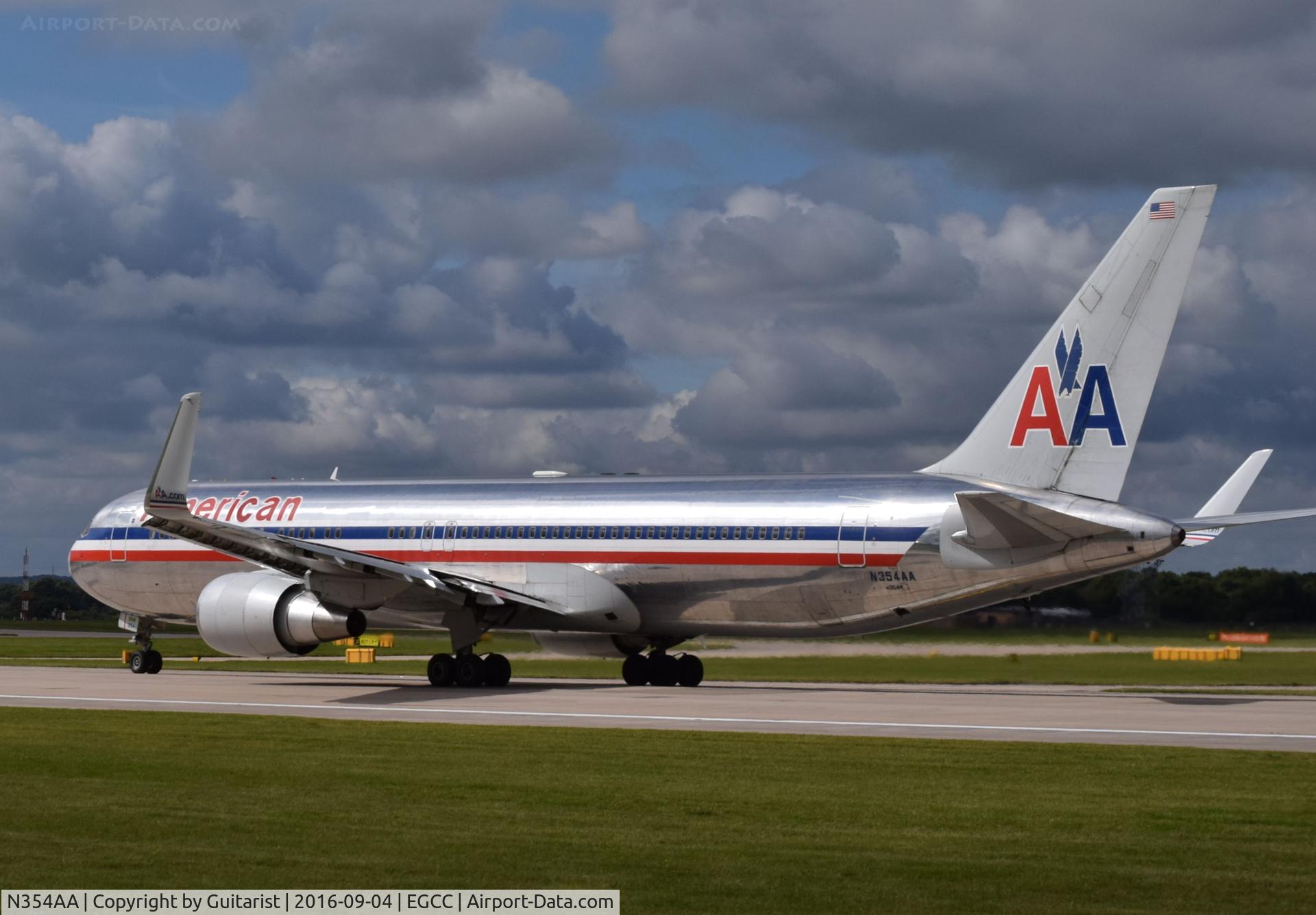 N354AA, 1988 Boeing 767-323 C/N 24035, At Manchester