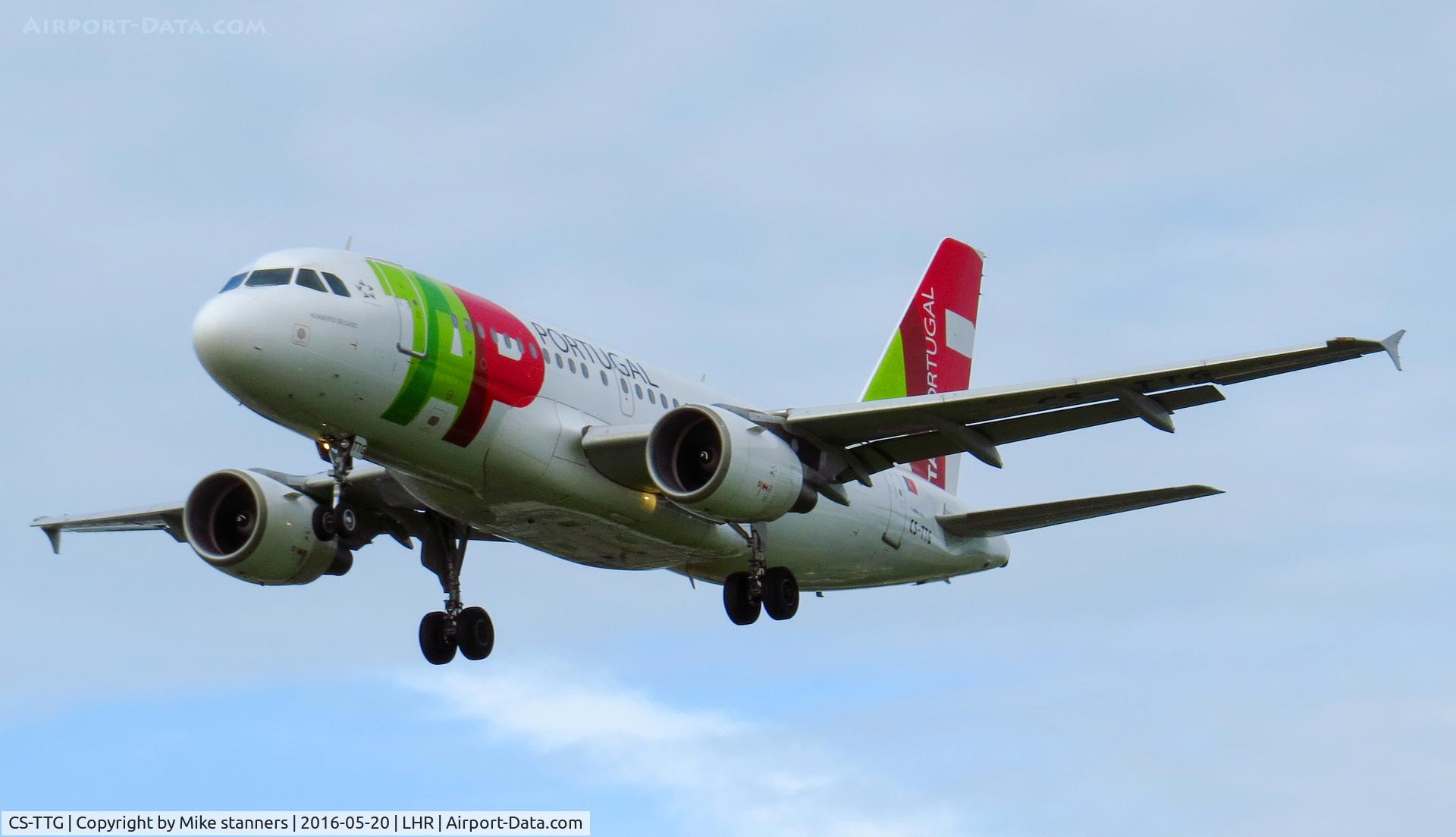 CS-TTG, 1998 Airbus A319-111 C/N 906, TAP A319 Landing runway 27L
