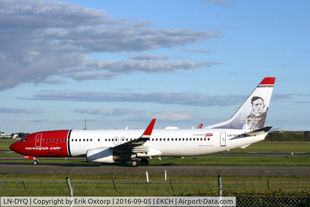 LN-DYQ, 2011 Boeing 737-8JP C/N 40869, LN-DYQ just arrived rw 04L