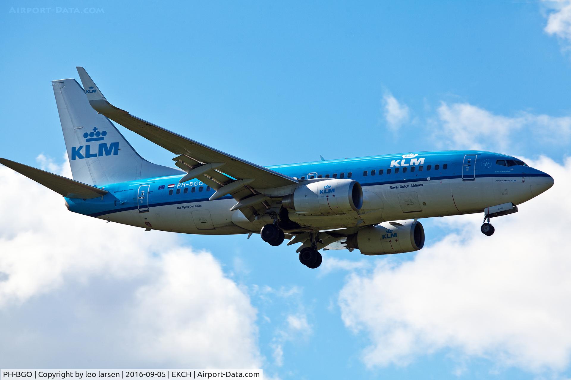 PH-BGO, 2011 Boeing 737-7K2 C/N 38126, Copenhagen 5.9.16 app to R-04L