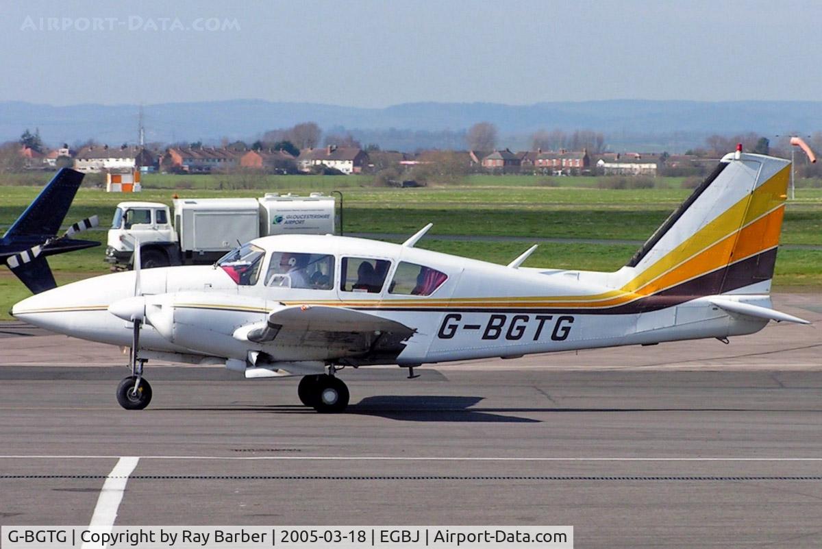 G-BGTG, 1979 Piper PA-23-250 Aztec C/N 27-7954061, Piper PA-23-250 Aztec F [27-7954061] Staverton~G 18/03/2005