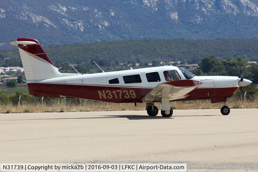 N31739, 1978 Piper PA-32RT-300 C/N 32R-7885127, Taxiing