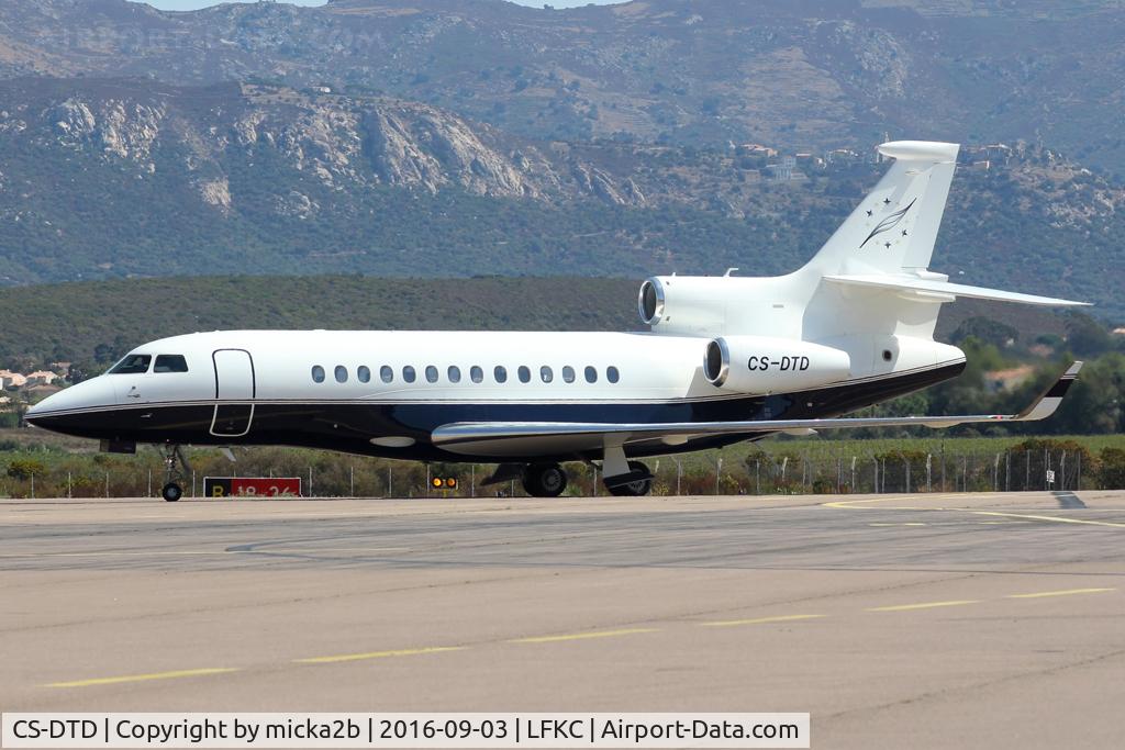 CS-DTD, 2009 Dassault Falcon 7X C/N 060, Taxiing