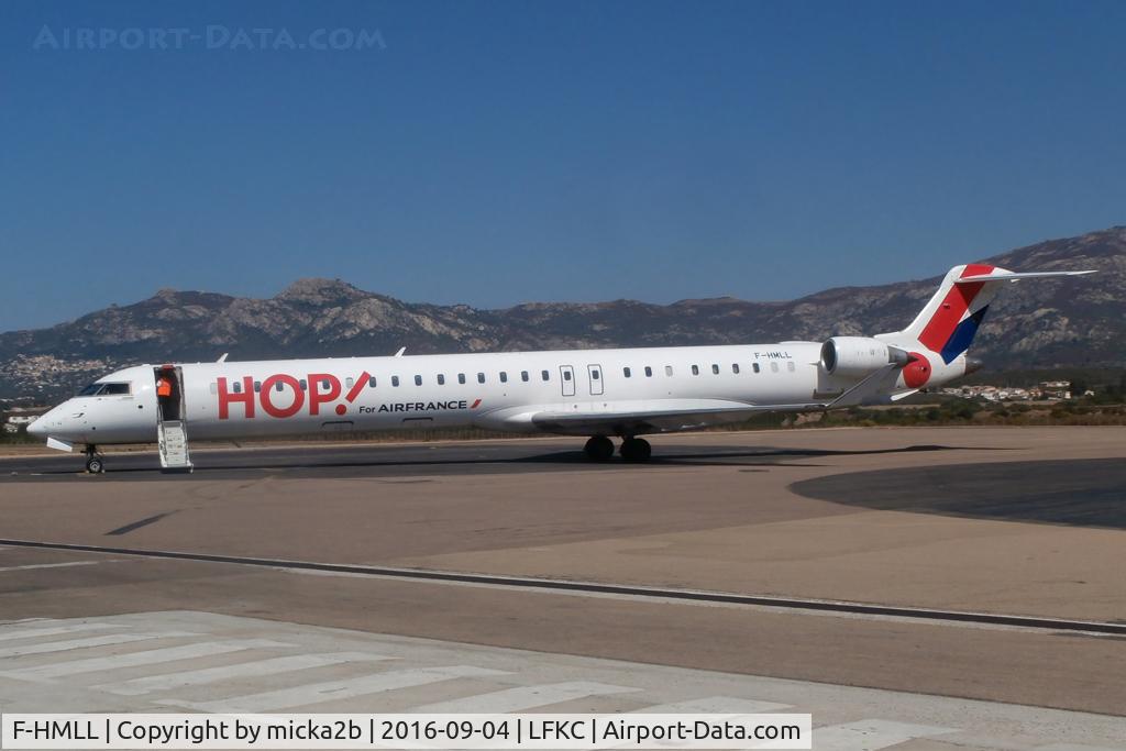 F-HMLL, 2011 Bombardier CRJ-1000EL NG (CL-600-2E25) C/N 19017, Parked