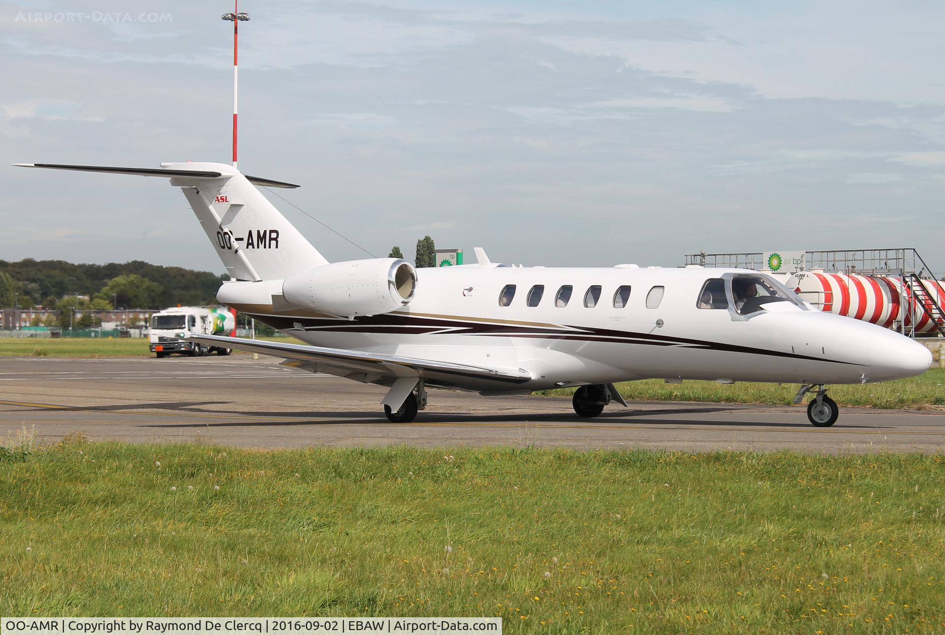 OO-AMR, 2012 Cessna 525A Citation CJ2+ C/N 525A-0495, Taxiing to the ASL hangar.