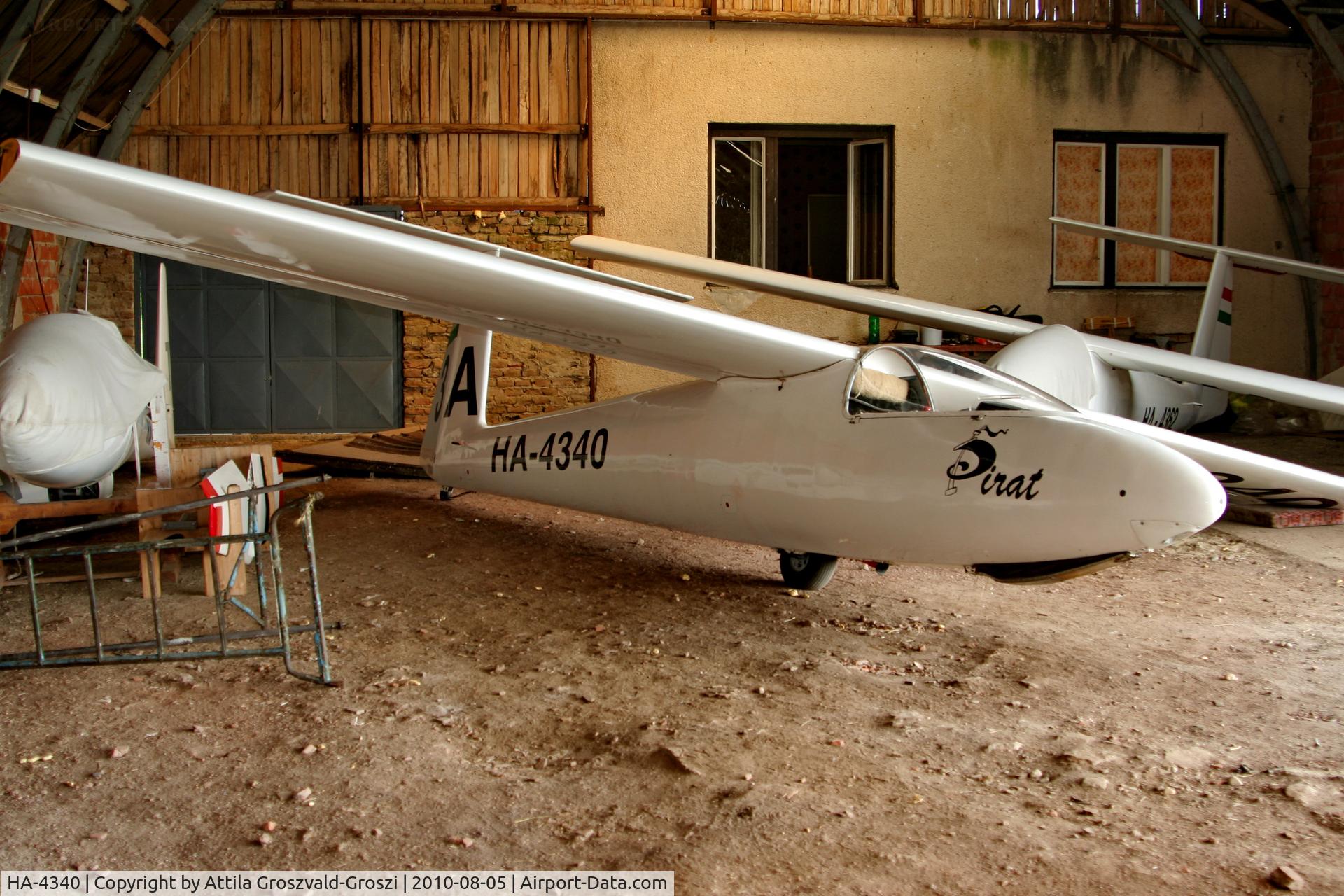 HA-4340, 1975 PZL-Bielsko SZD-30 Pirat C/N S-05.40, Kenderes Airfield, Hungary