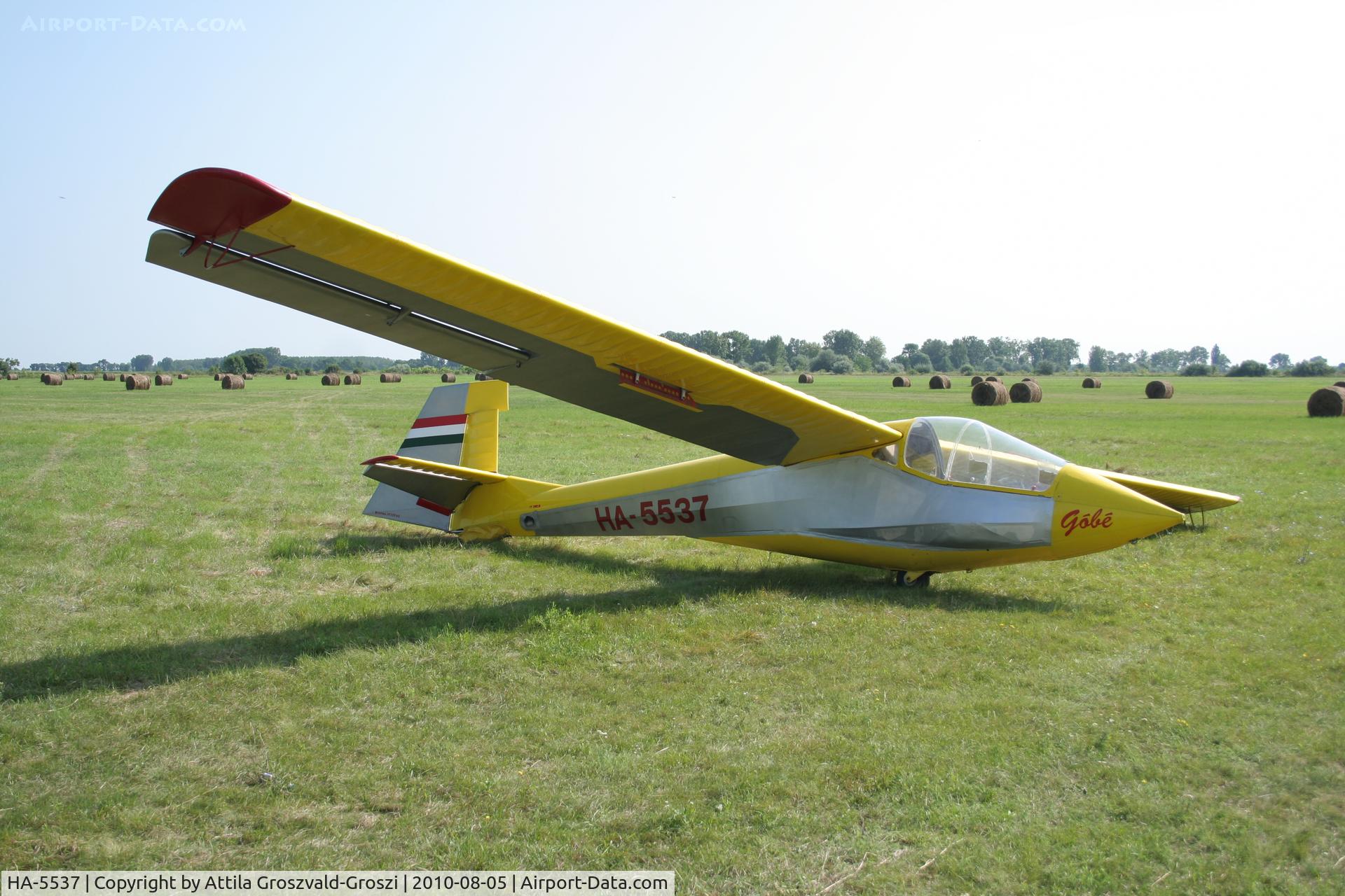 HA-5537, 1988 Rubik R-26SU Góbé 82 C/N AA800053, Kenderes Airfield, Hungary